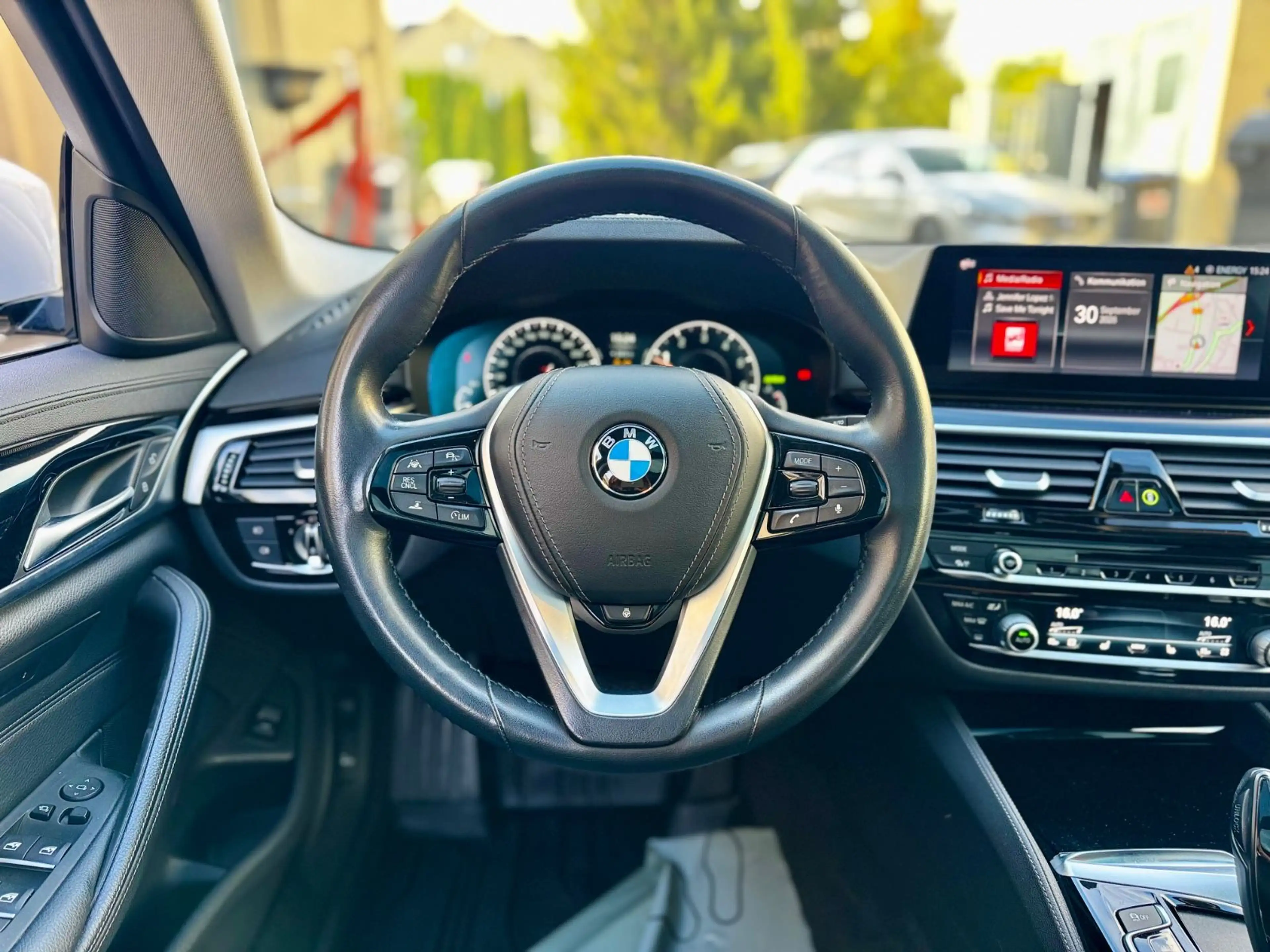 BMW 540 i M-Sport xDrive Luxury Line/Super Gepflegt — photo 14