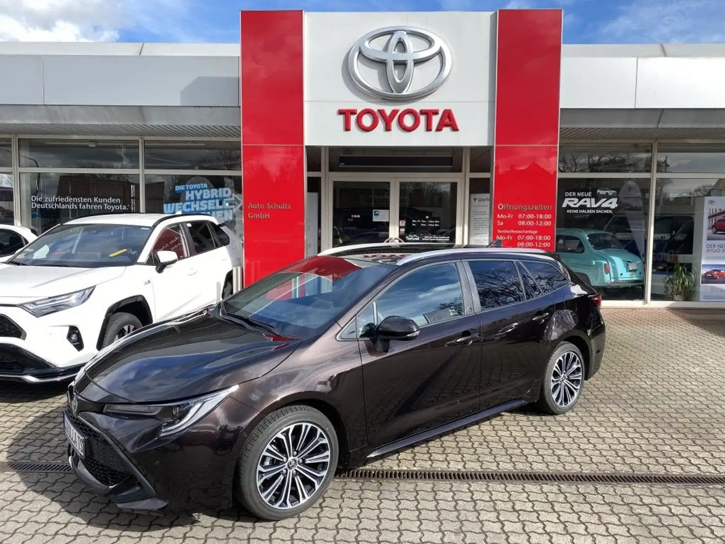 Toyota Corolla Touring Sports 1.8 Hybrid AT Team Deutschland Marrón - 1