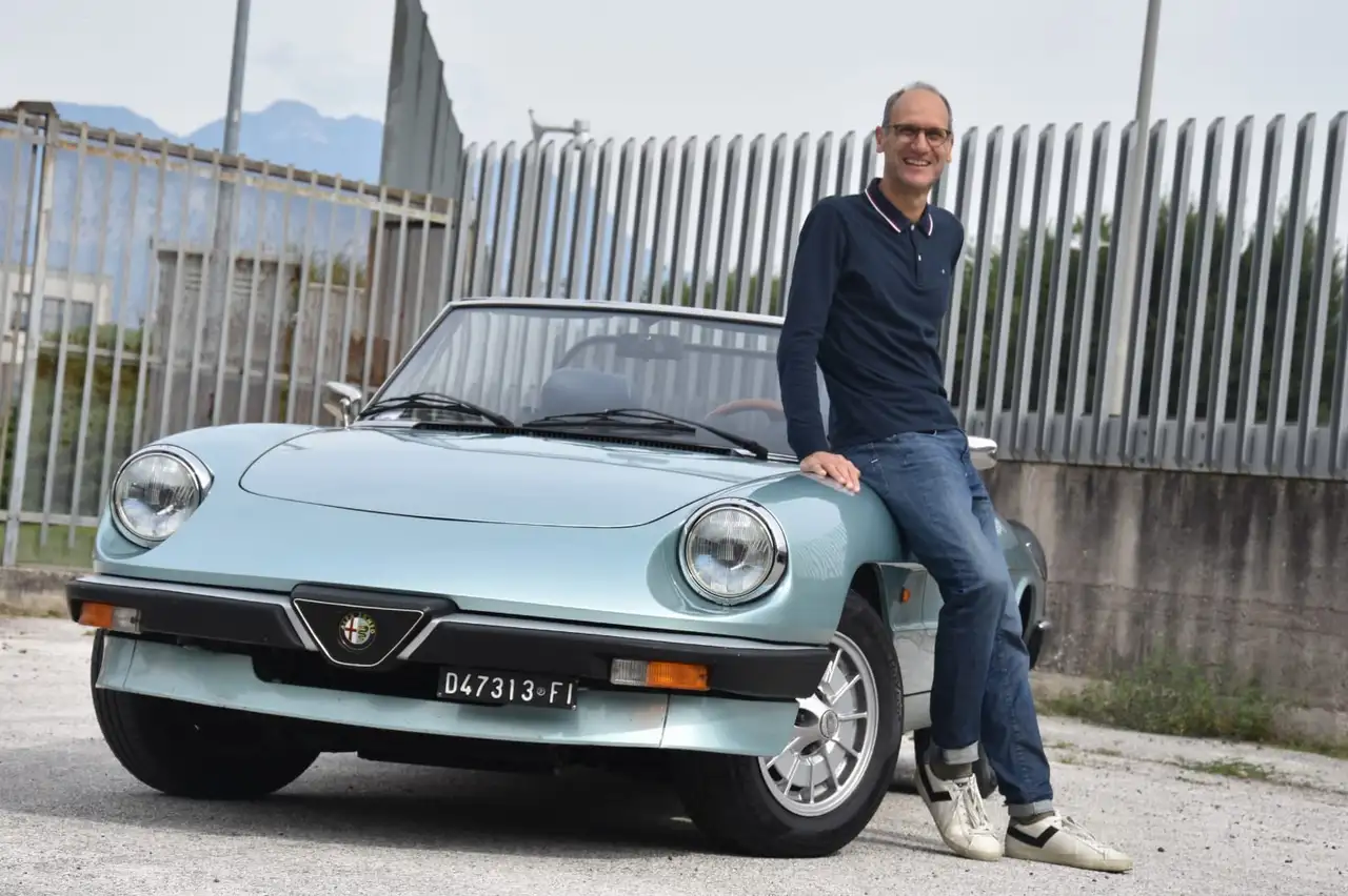 Alfa Romeo Spider 1.6, foto 2