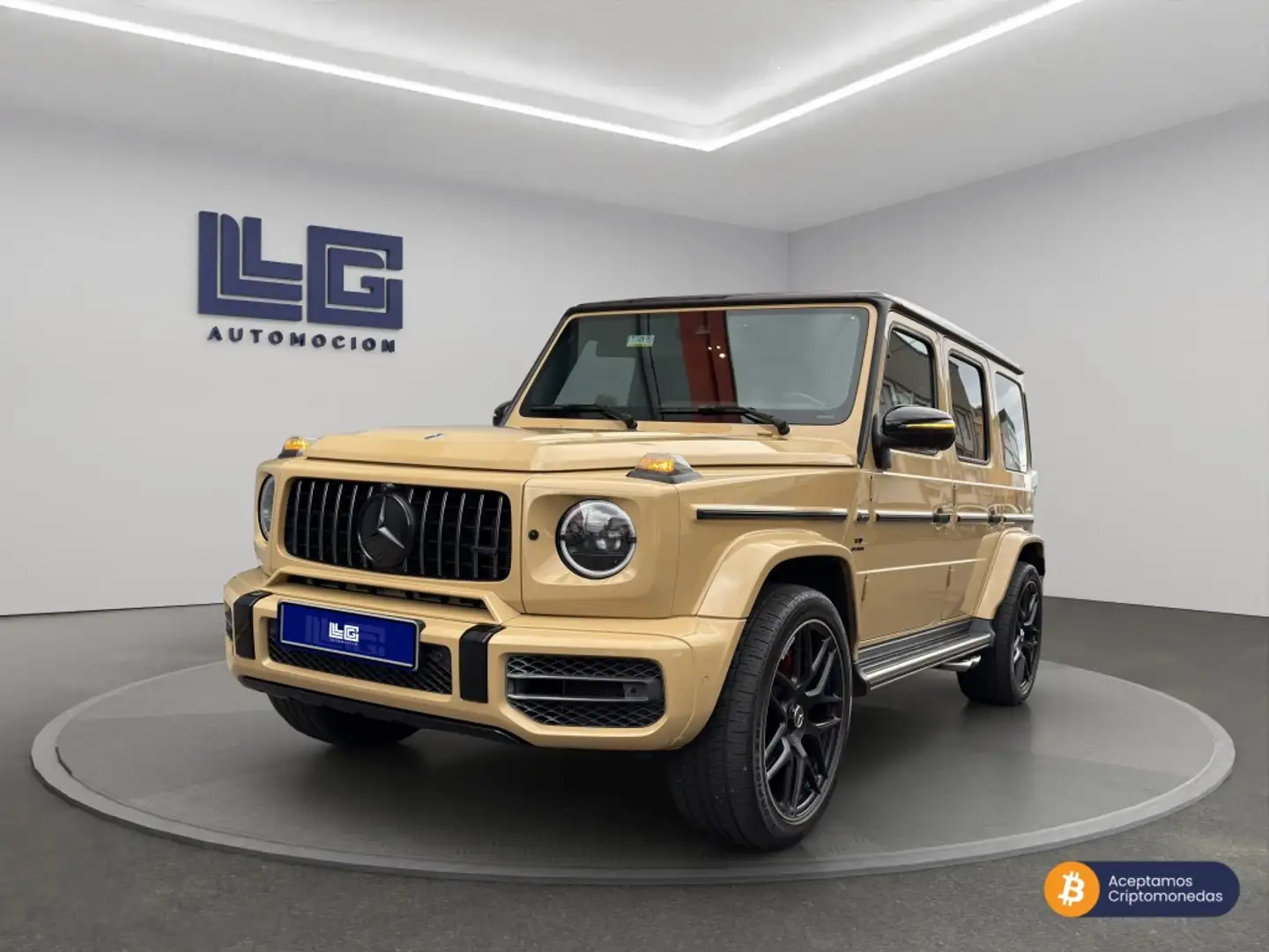 Mercedes-Benz G 63 AMG 4x42 Beige - 1