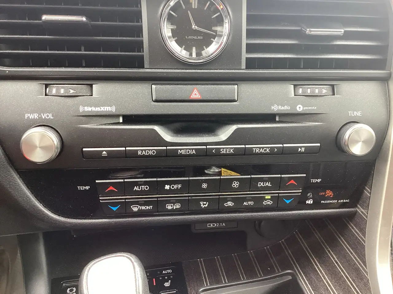 Lexus RX photo Lexus RX