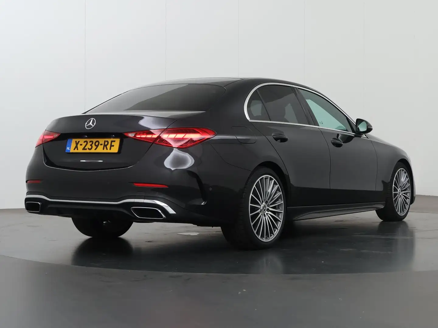 Mercedes-Benz C 180 AMG Line | Memory | 19" Multispaaks velgen | High Grijs - 2