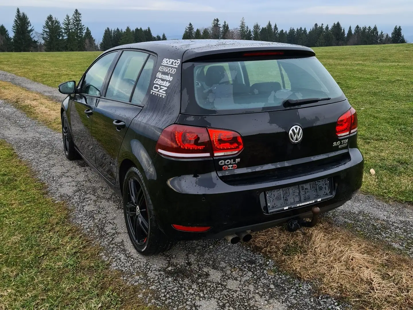 Volkswagen Golf Trendline 2,0 4MOTION TDI DPF Schwarz - 2