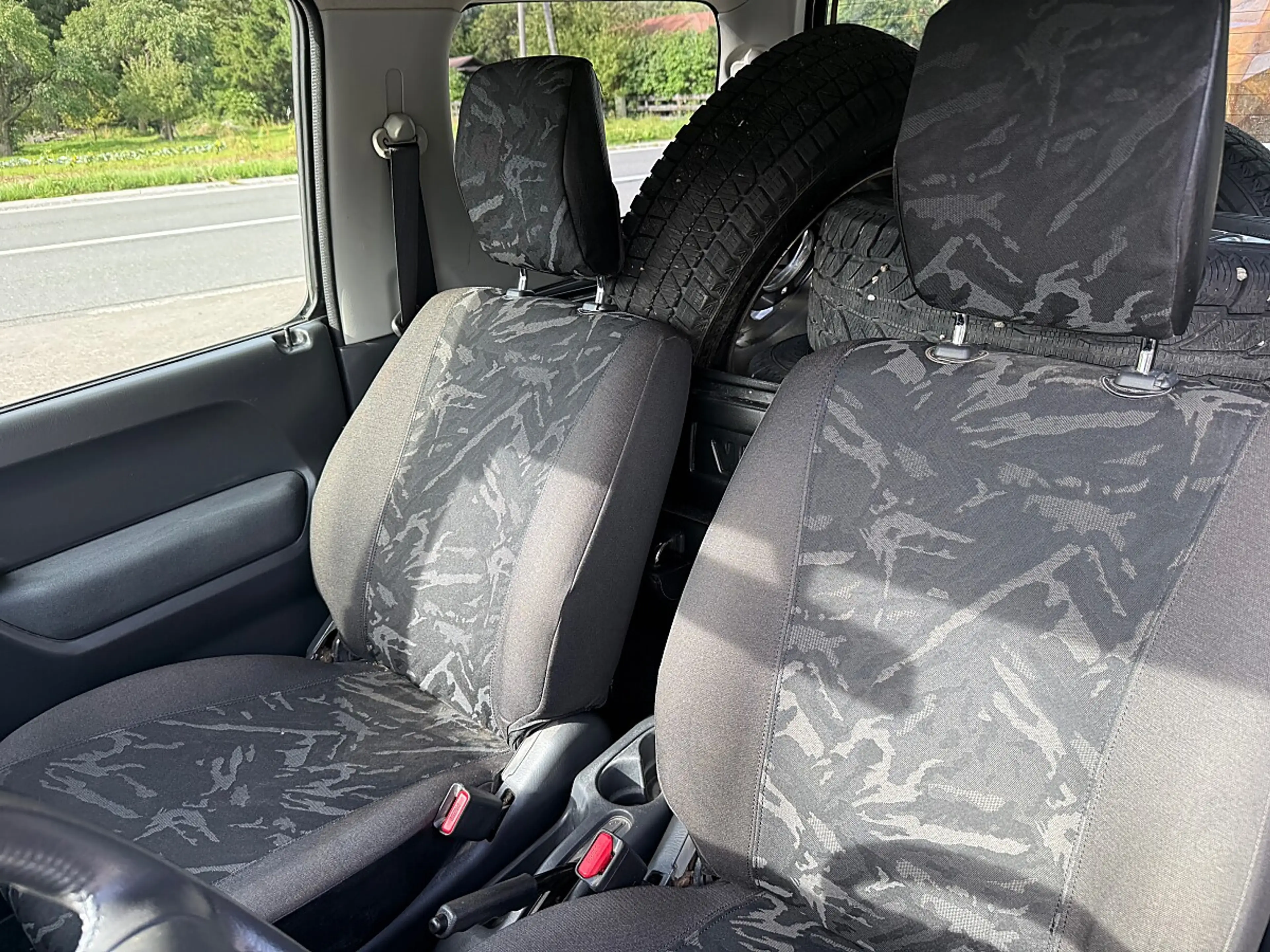 Suzuki Jimny 1,3 VX L3 deluxe — photo 6