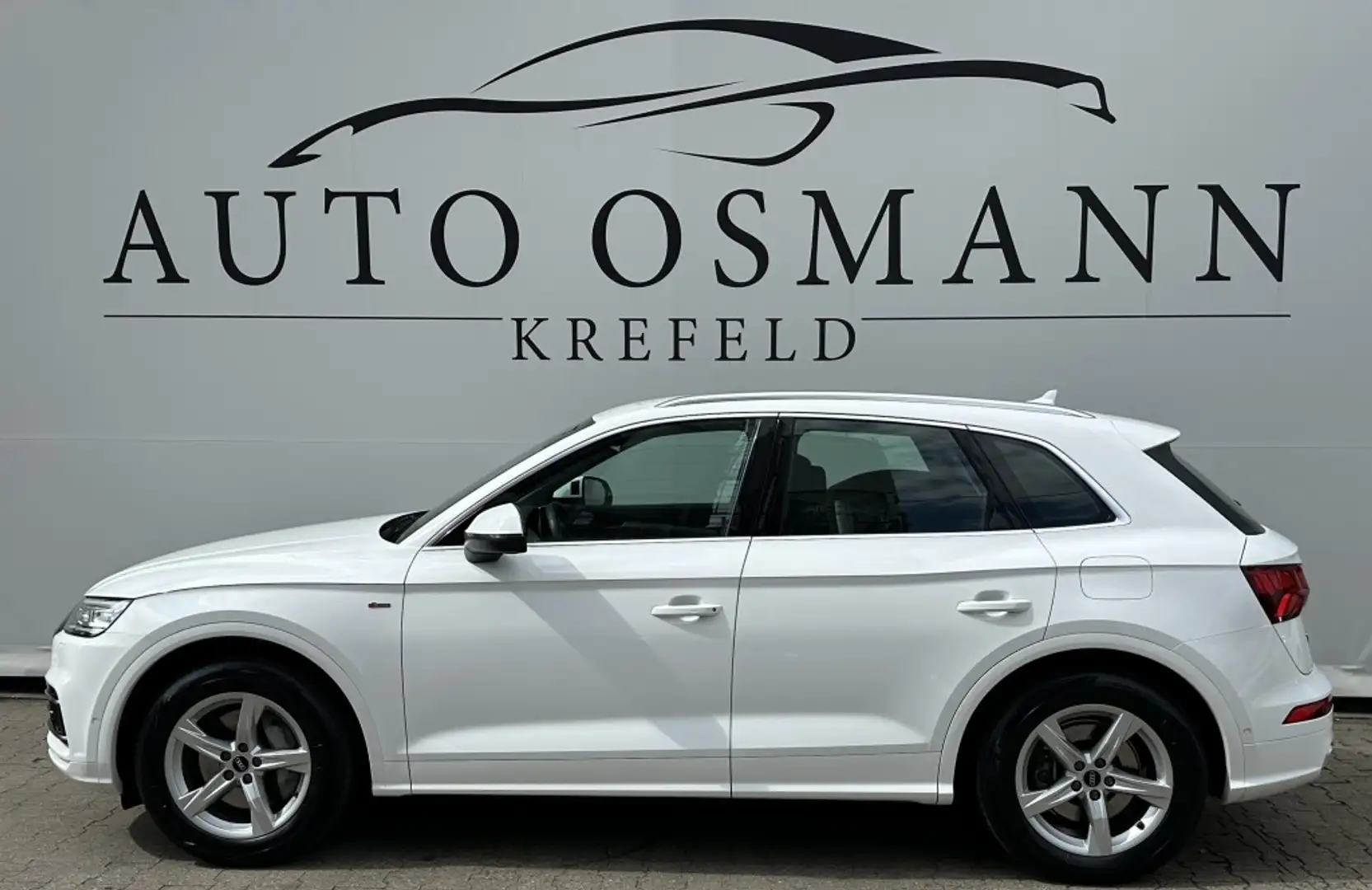 Audi Q5 50 TFSI e quattro S tronic basis | Standklima Fehér - 2