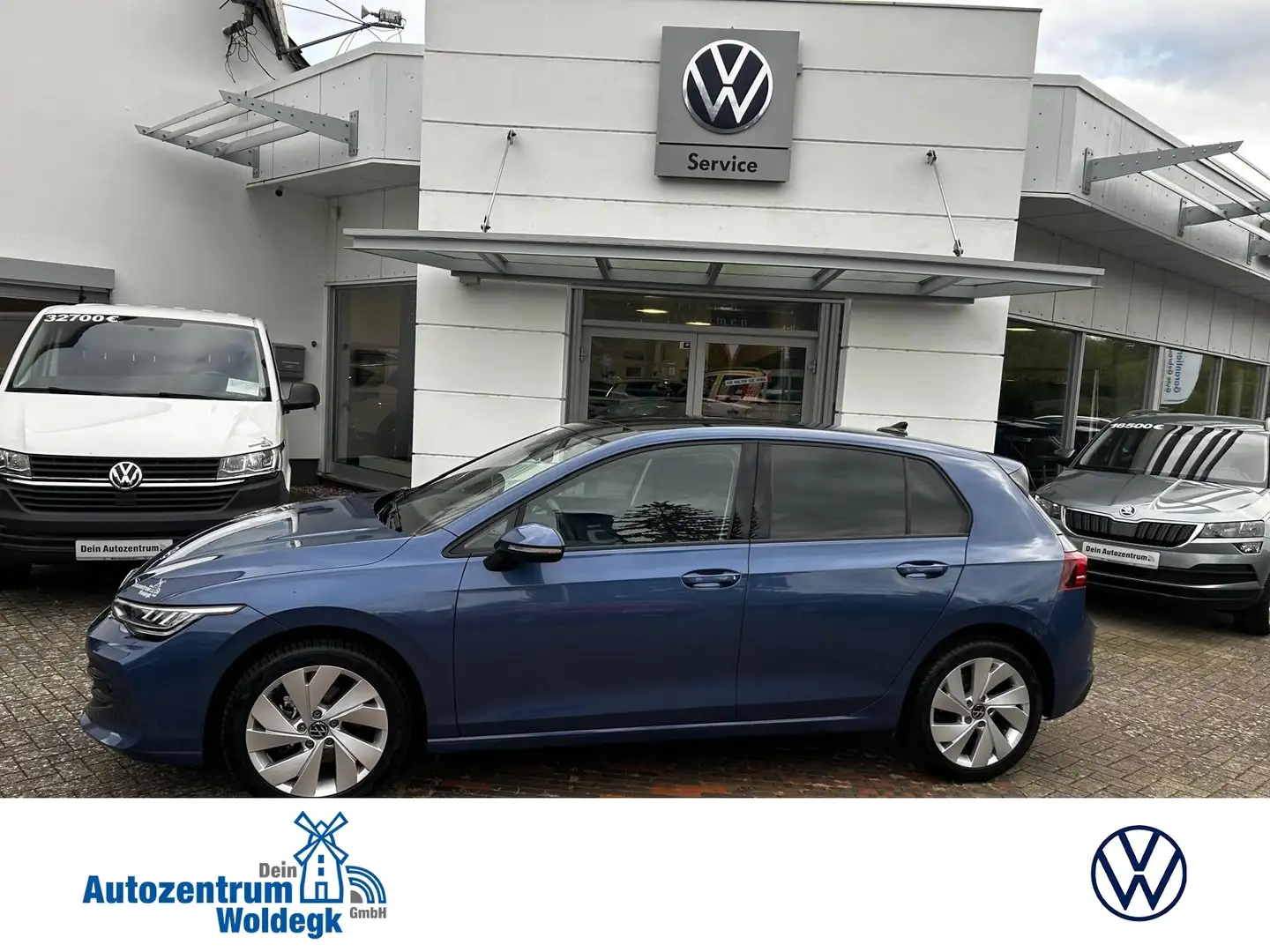 Volkswagen Golf 8 DA 1.5 TSI Life Blau - 1