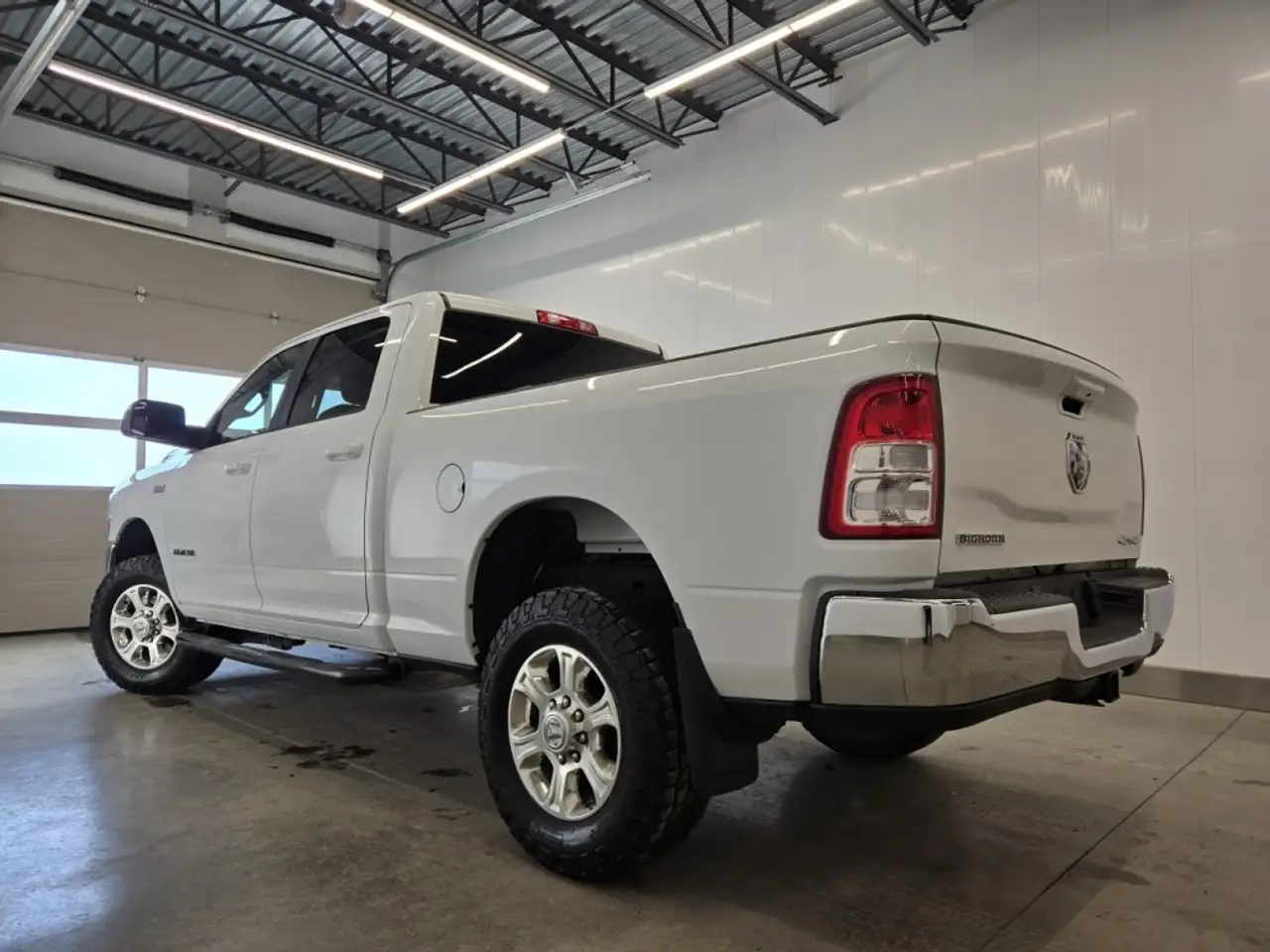 RAM 2500 снимка RAM 2500