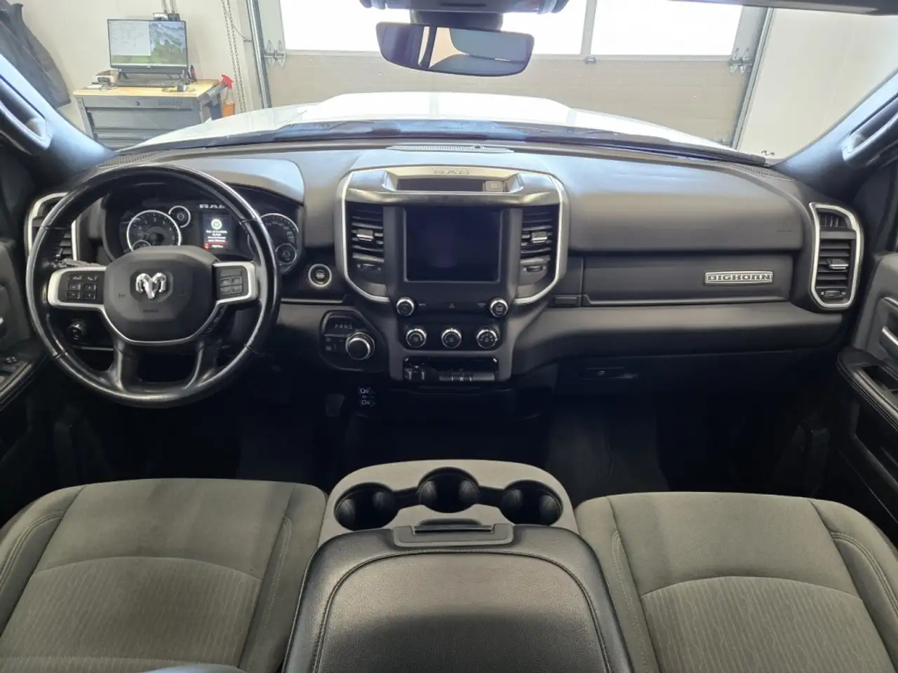 RAM 2500 снимка RAM 2500