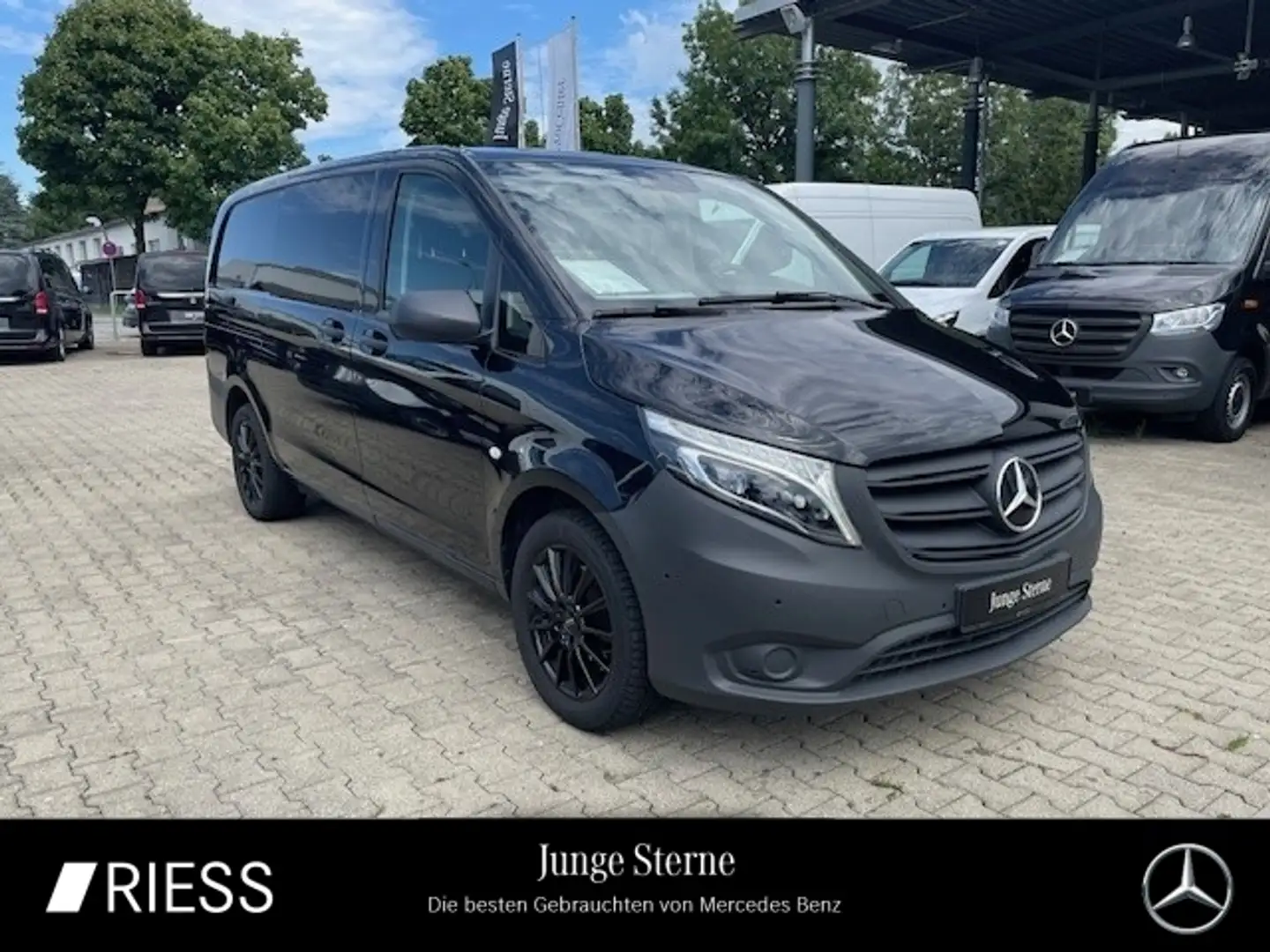Mercedes-Benz Vito 119 CDI MIXTO/5-SITZER/DISTRONIC/KLIMA/LED/AHK/STA Zwart - 1