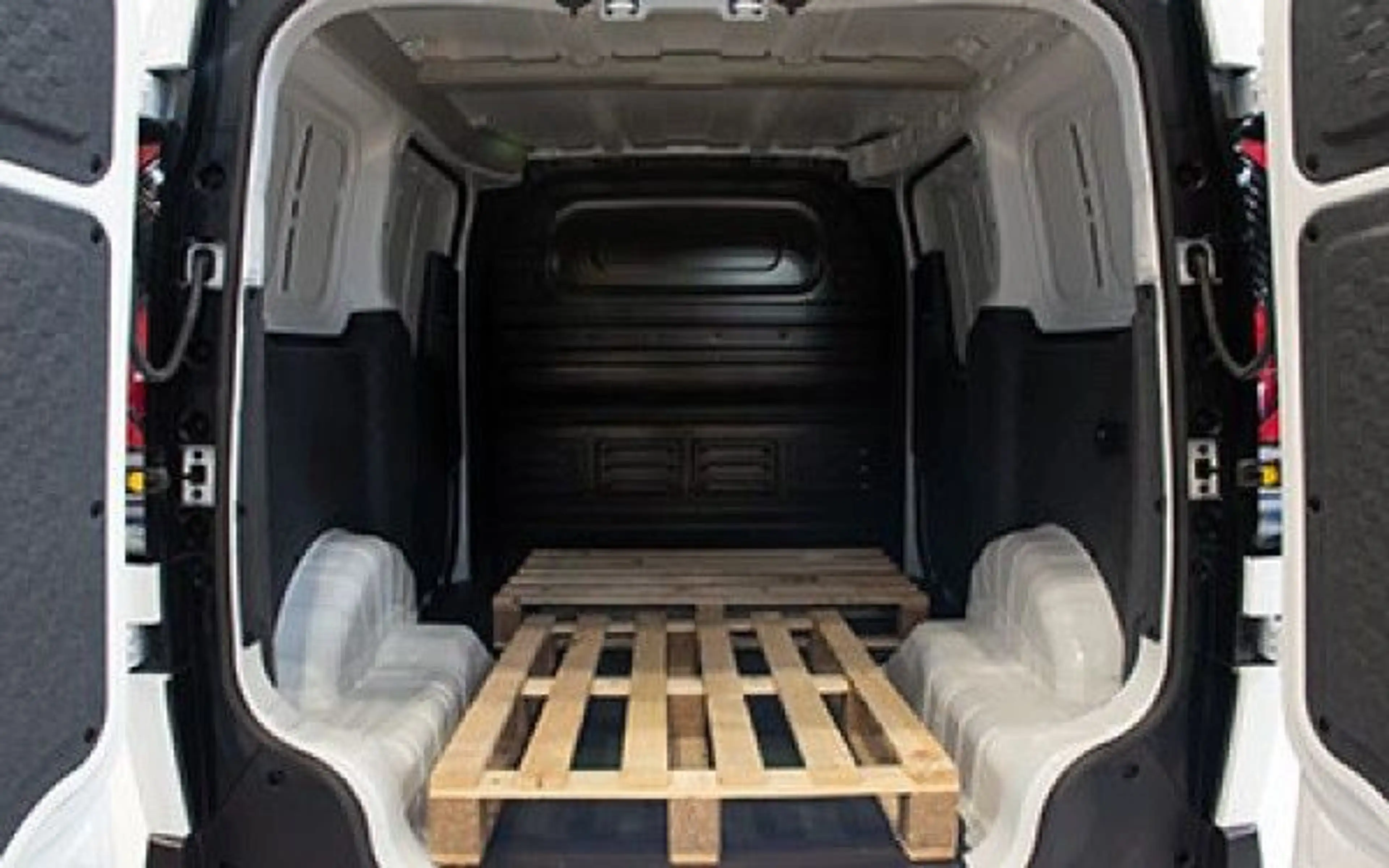 Kia PV5 Cargo Elite  71,2 KWh Nl.24%* Bestellangebot — photo 9