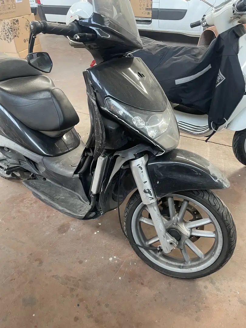 Piaggio Beverly 250 SE - 2