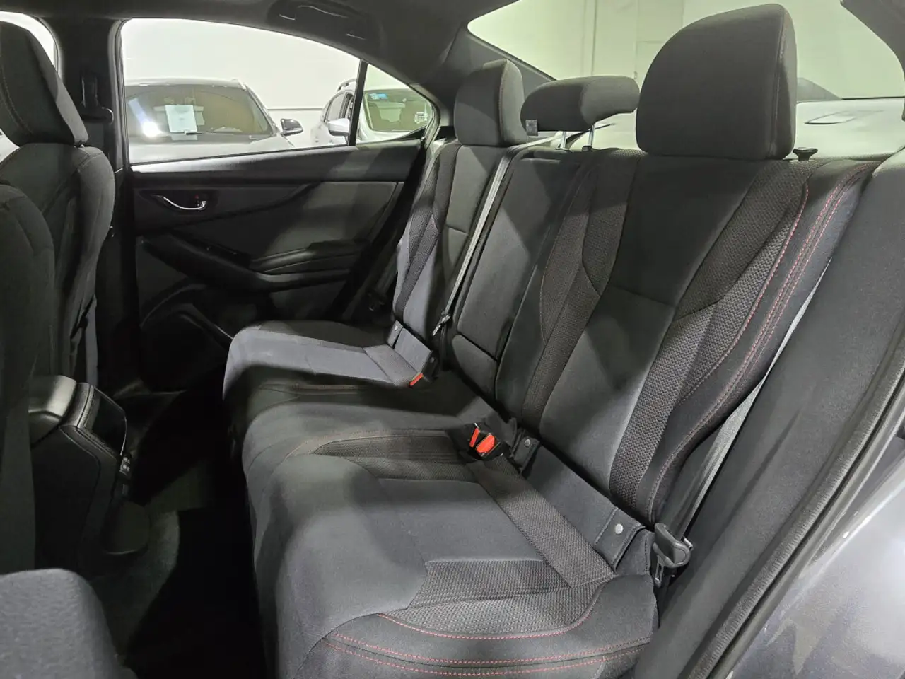 Subaru WRX снимка Subaru WRX