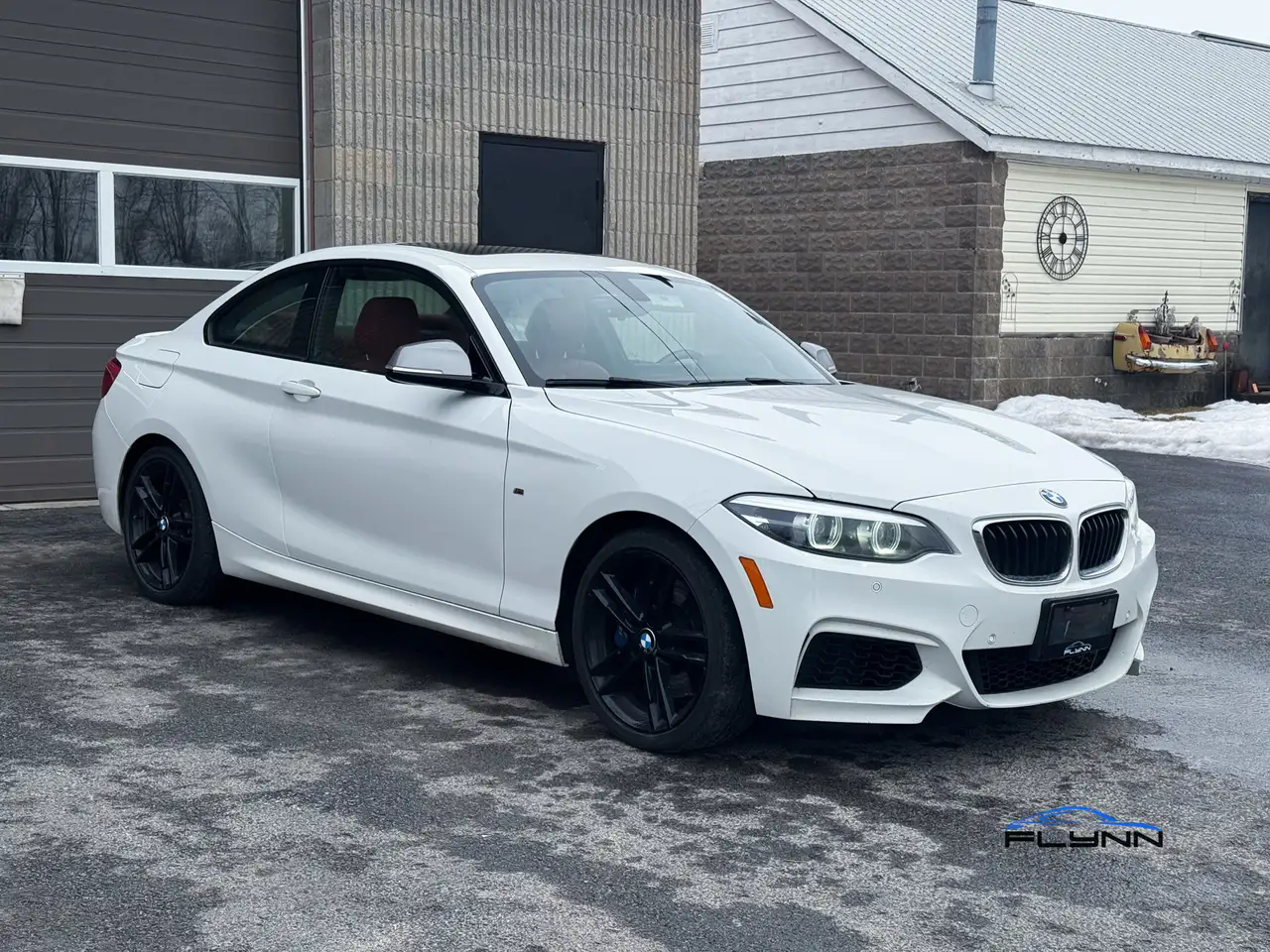 BMW 2 Series снимка BMW 2 Series