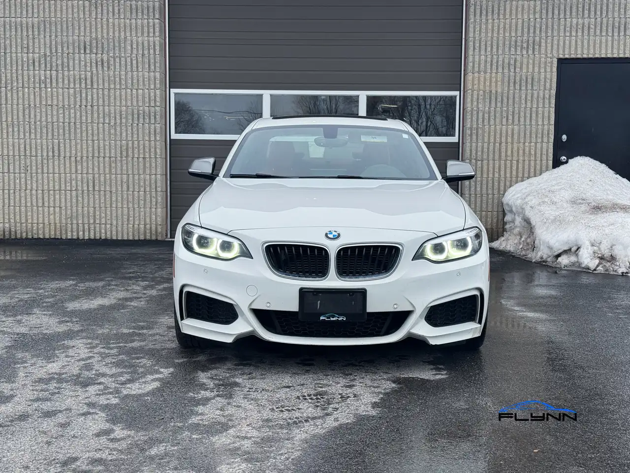 BMW 2 Series снимка BMW 2 Series