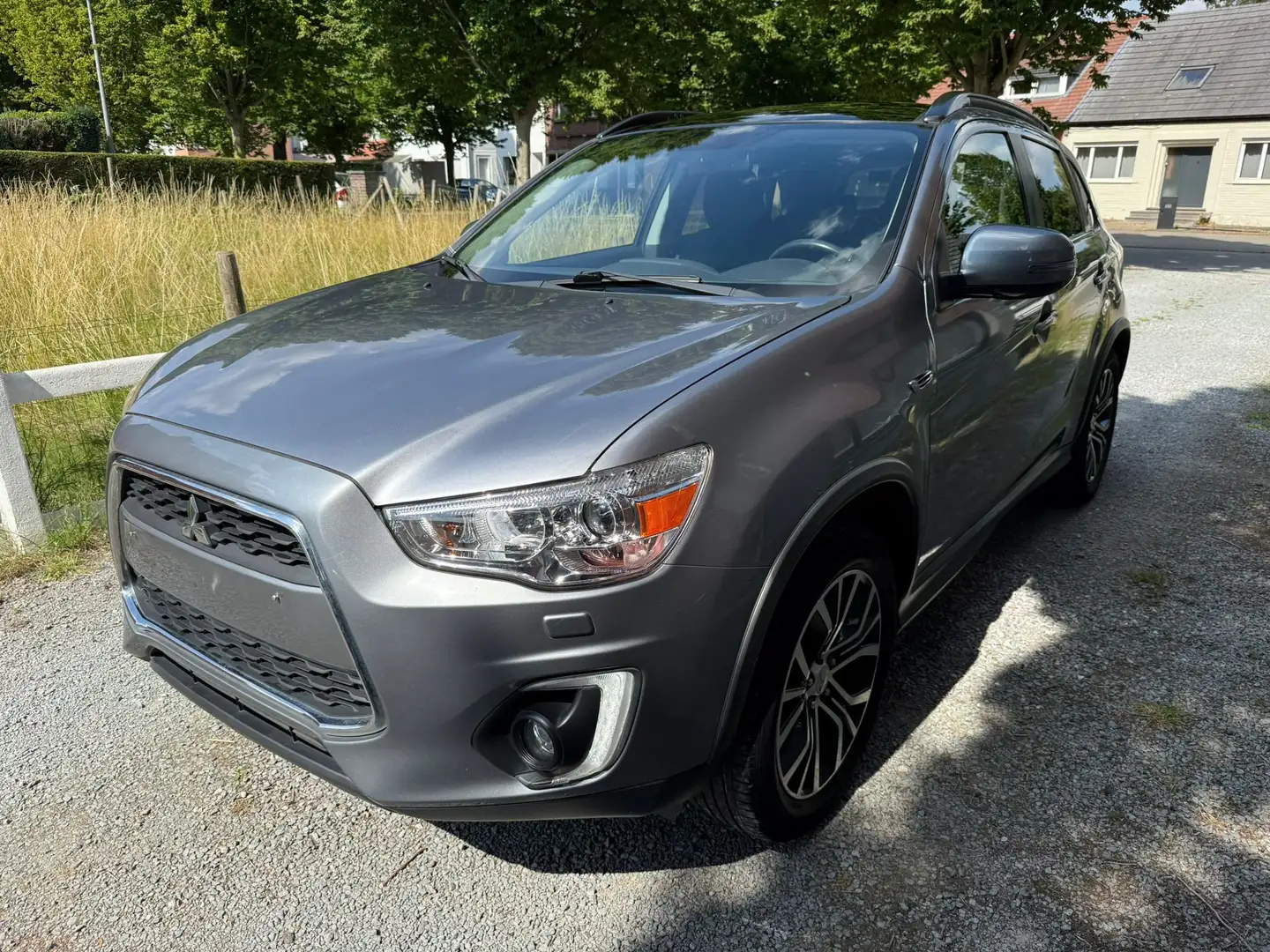 Mitsubishi ASX ASX 1.6i 2WD Intense (EURO6) Grijs - 1