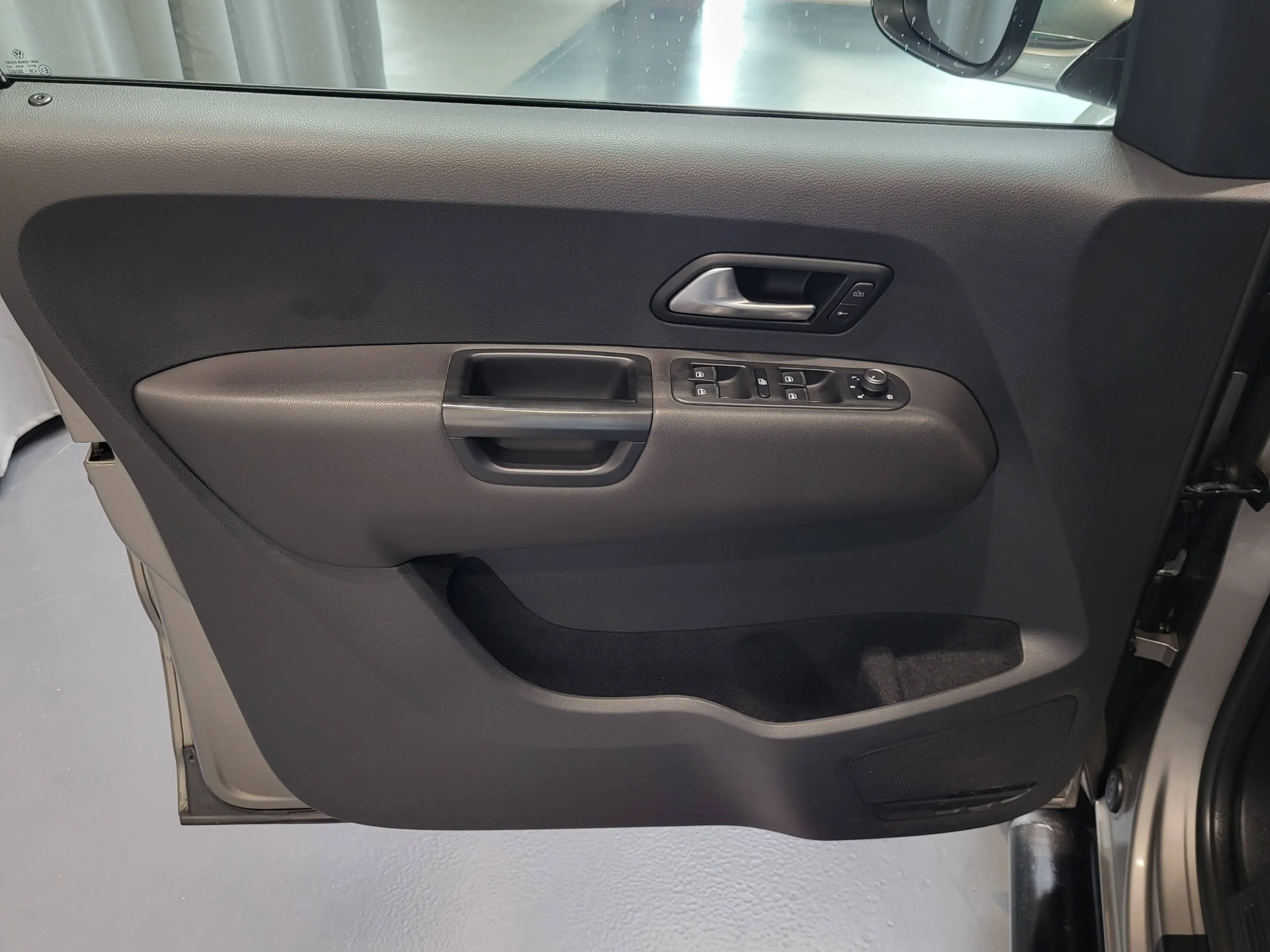 Volkswagen Amarok 3.0 TDI 4Motion DoubleCab *Navi| Xenon|AHK* — photo 15