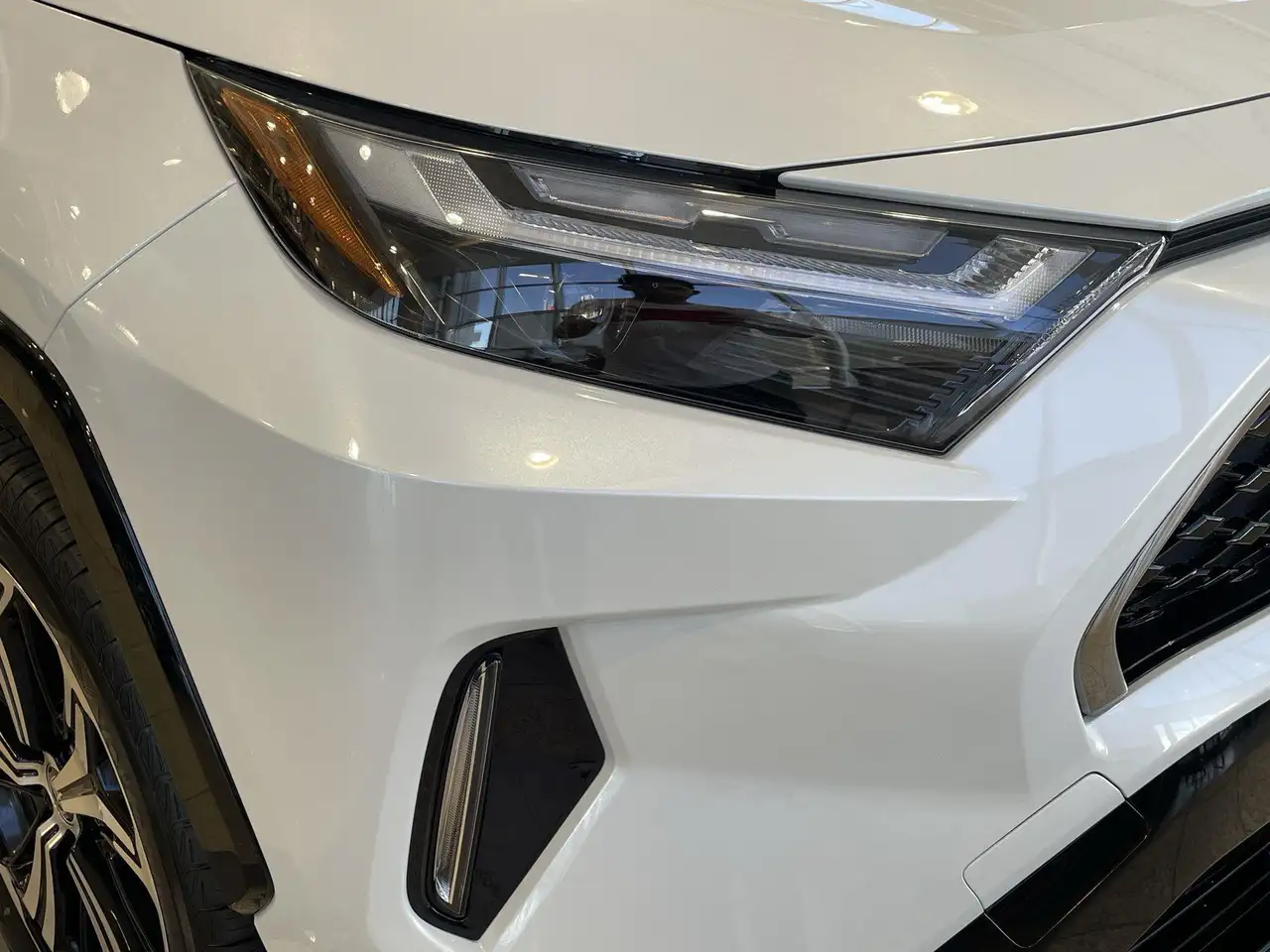 Toyota RAV 4 снимка Toyota RAV 4