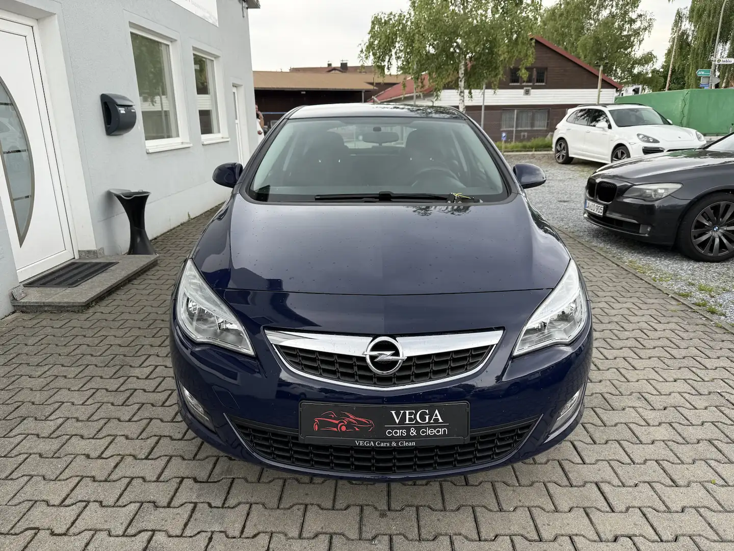 Opel Astra Selection 1.6i AHK KLIMA 1.HD ZV EURO 5 Blue - 2