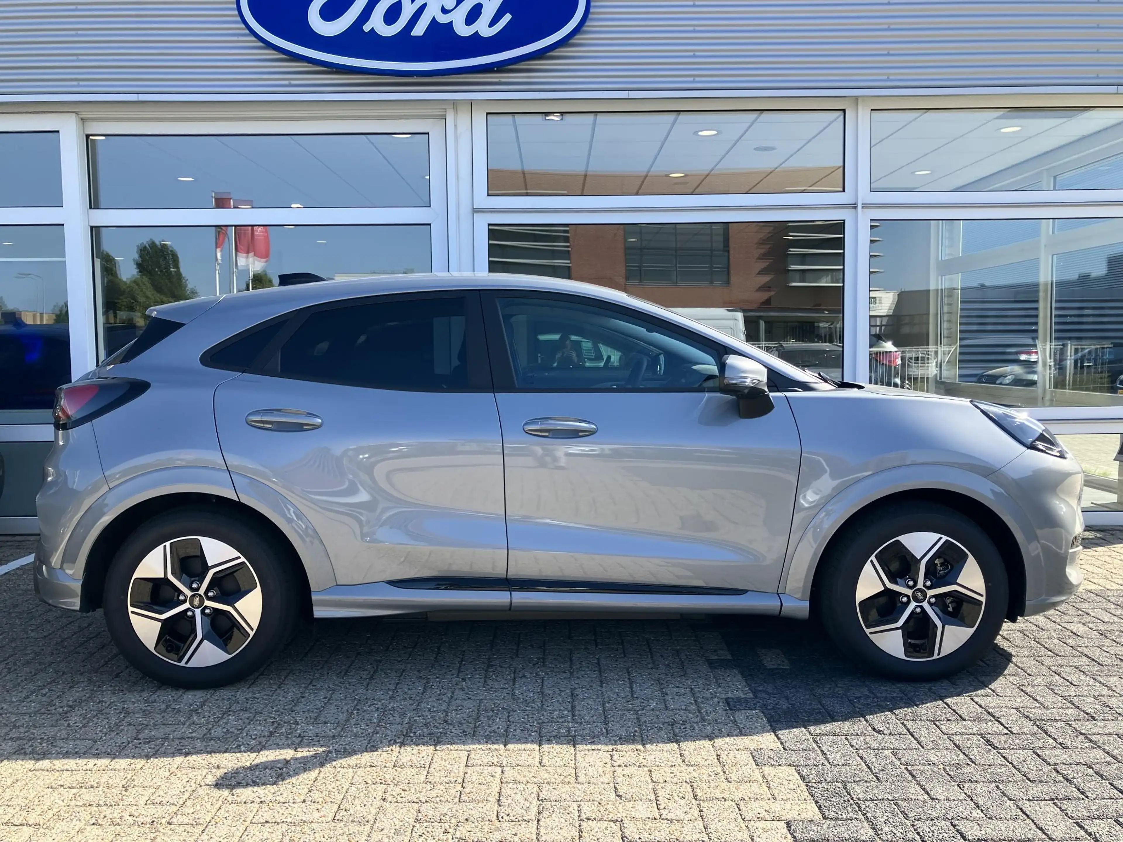 Ford Puma Gen-E 44 kWh Navigatie | Winter Pack | Achteruitrijcamer — photo 4