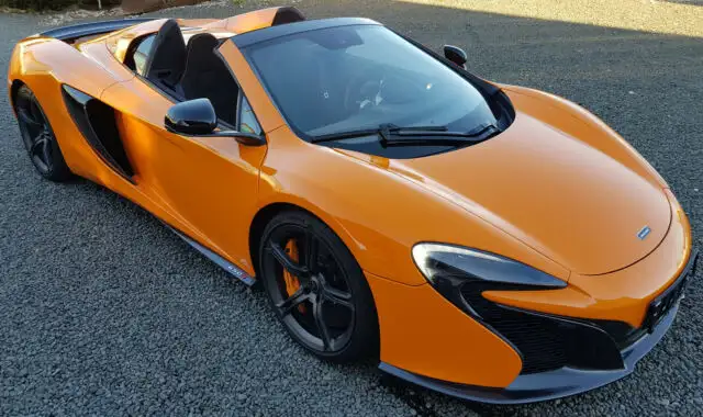 McLaren 650S Spider Alcantara Kamera PDC Navi Carbon Tempomat