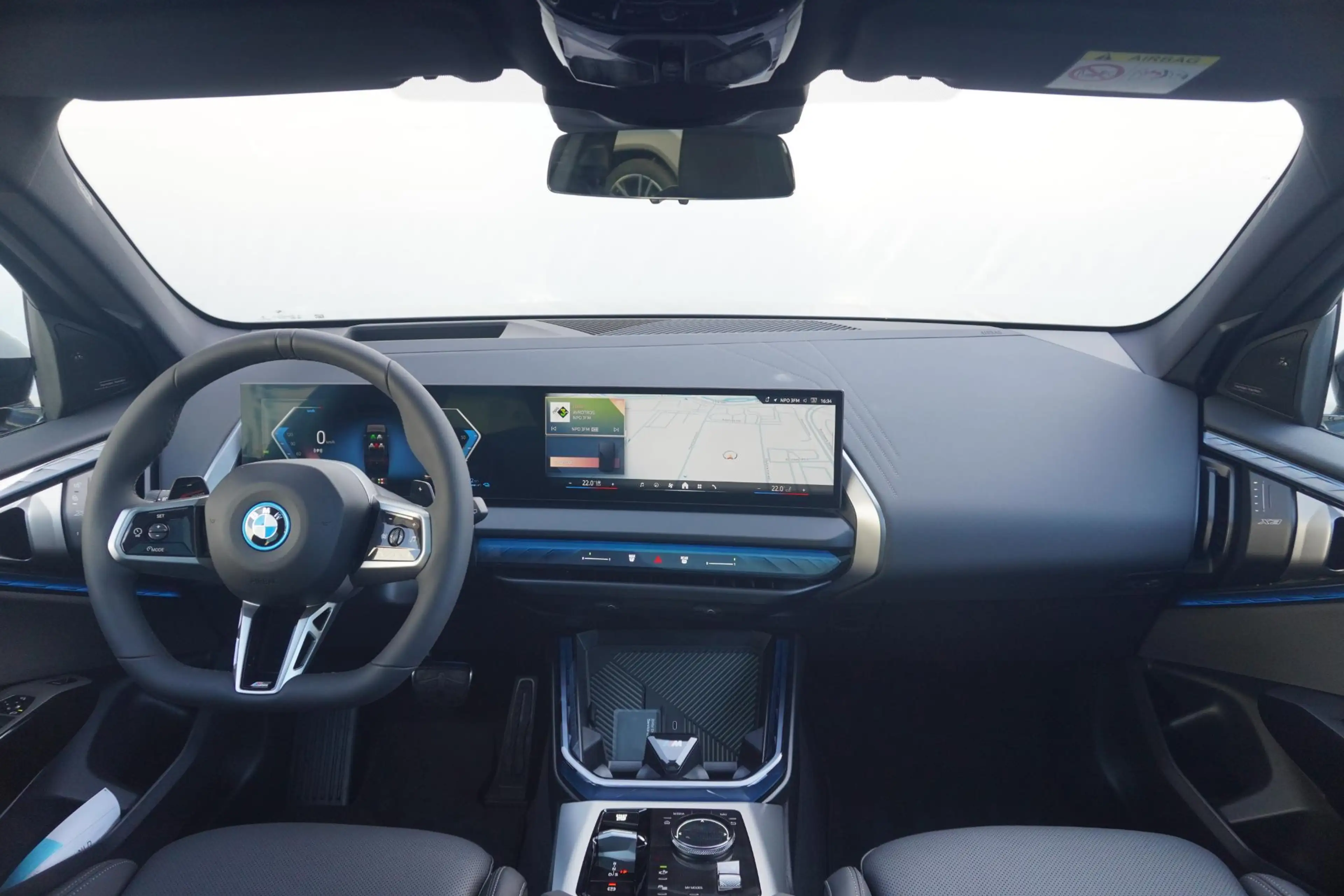 BMW X3 30e xDrive | — photo 3