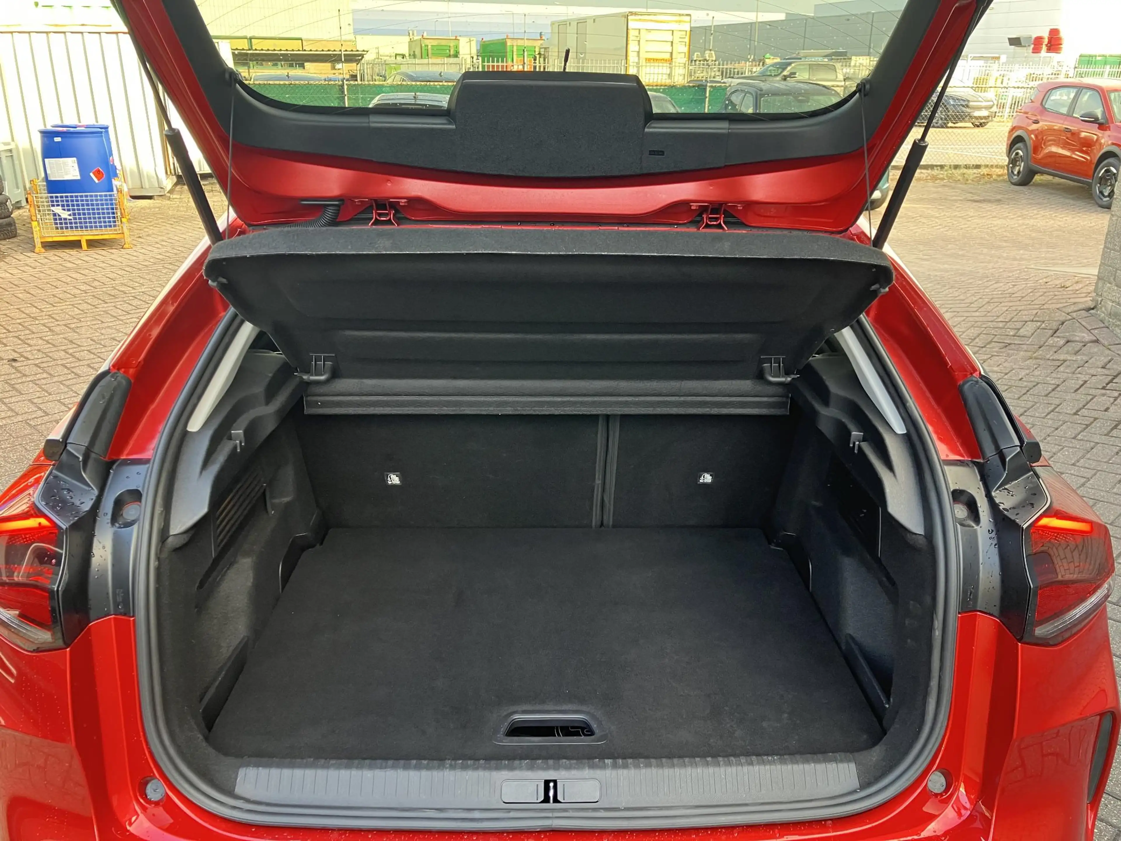 Citroen E-C4 Electric SHINE 50 kWh CAMERA/TREKHAAK/NAVI — photo 15