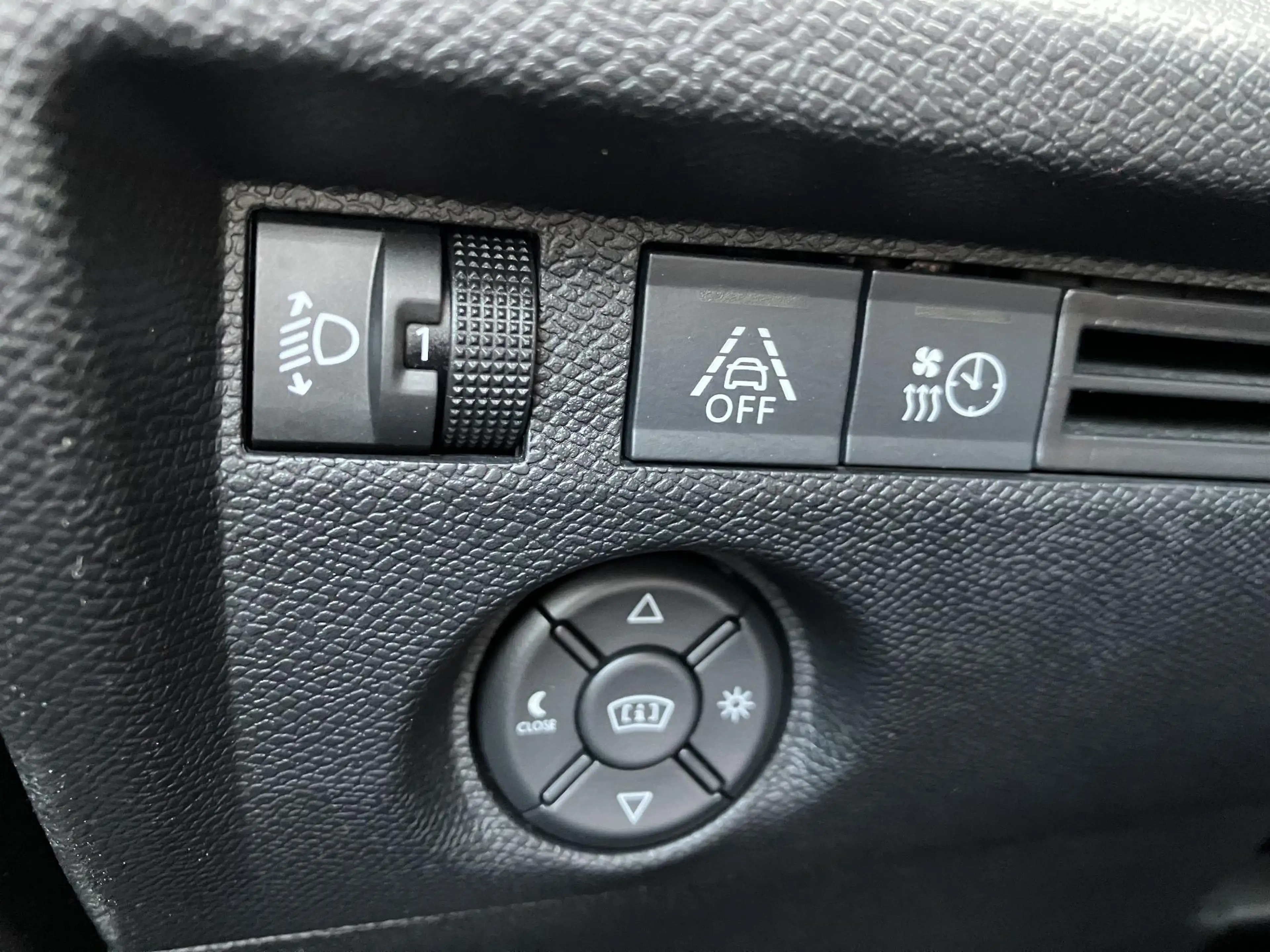 Citroen E-C4 Electric SHINE 50 kWh CAMERA/TREKHAAK/NAVI — photo 12
