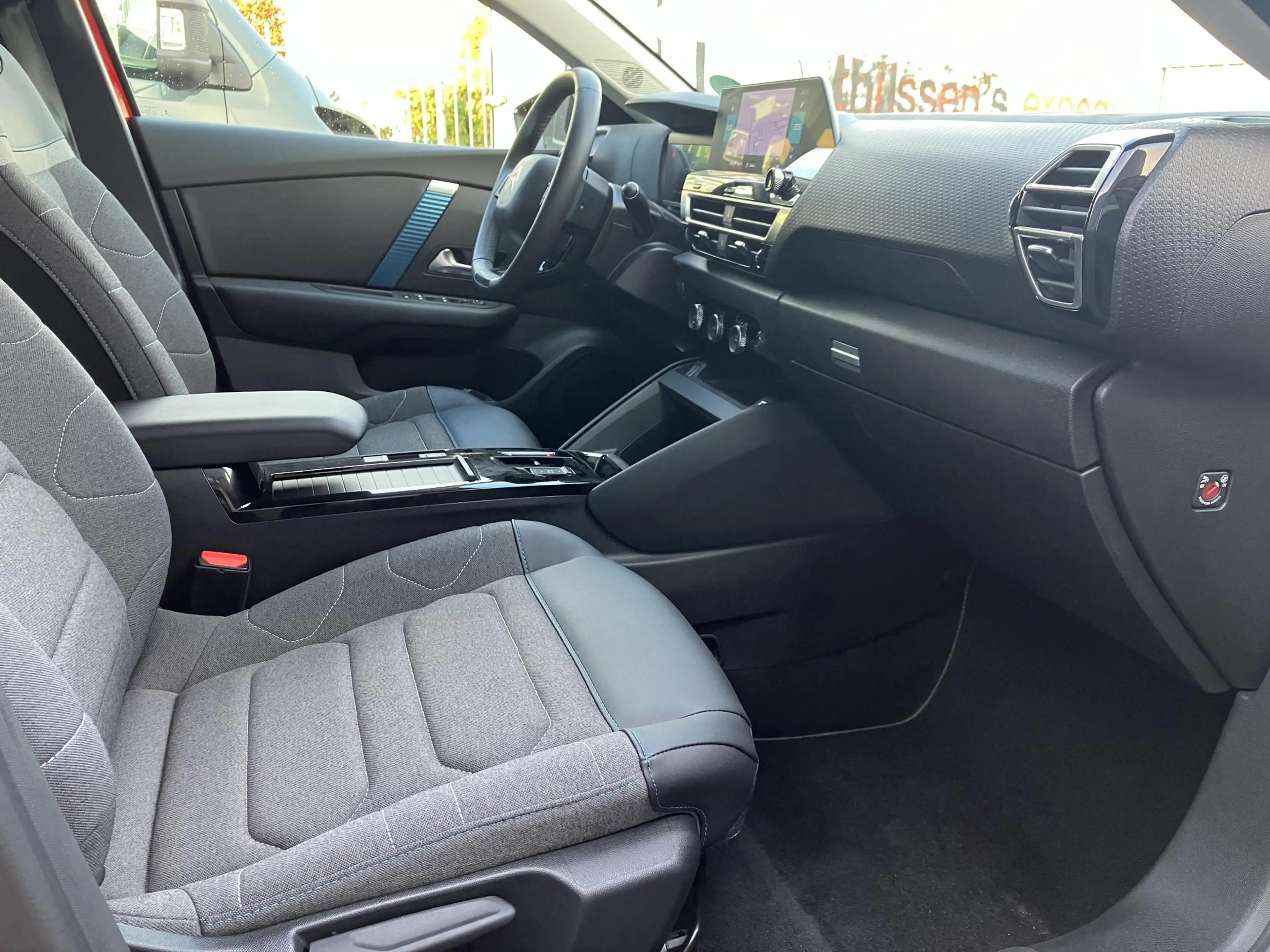 Citroen E-C4 Electric SHINE 50 kWh CAMERA/TREKHAAK/NAVI — photo 9