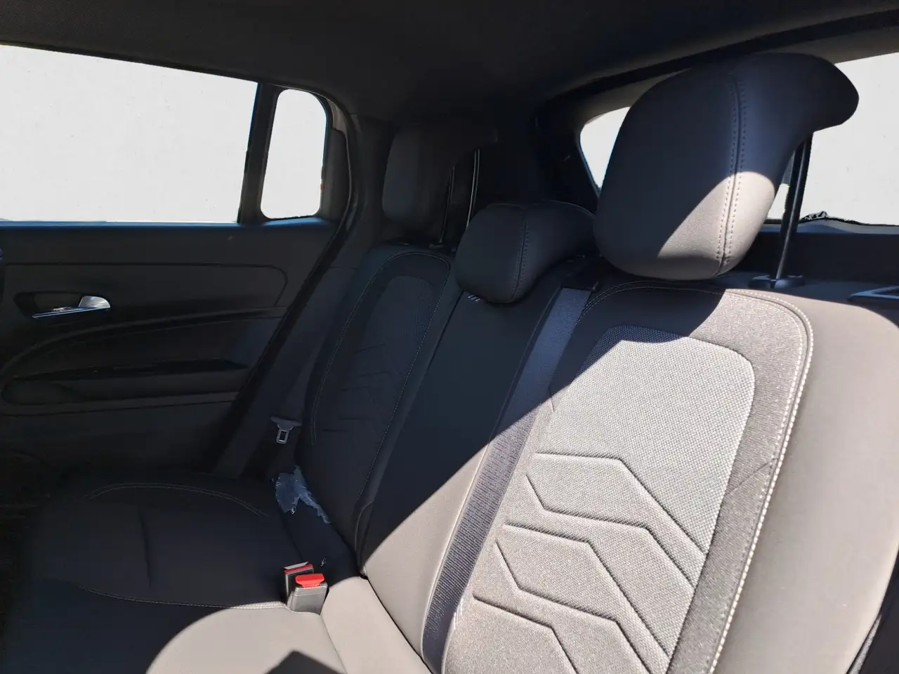 Jeep Avenger 1.2 Turbo e-Hybrid MHEV Summit 11