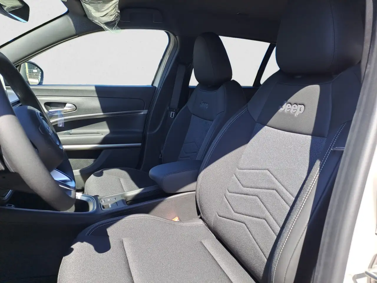 Jeep Avenger 1.2 Turbo e-Hybrid MHEV Summit 10