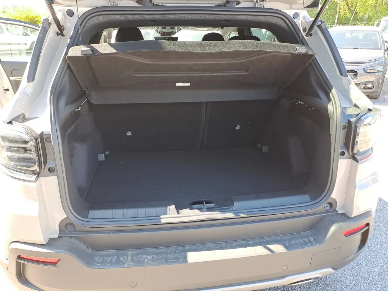 Jeep Avenger 1.2 Turbo e-Hybrid MHEV Summit 17