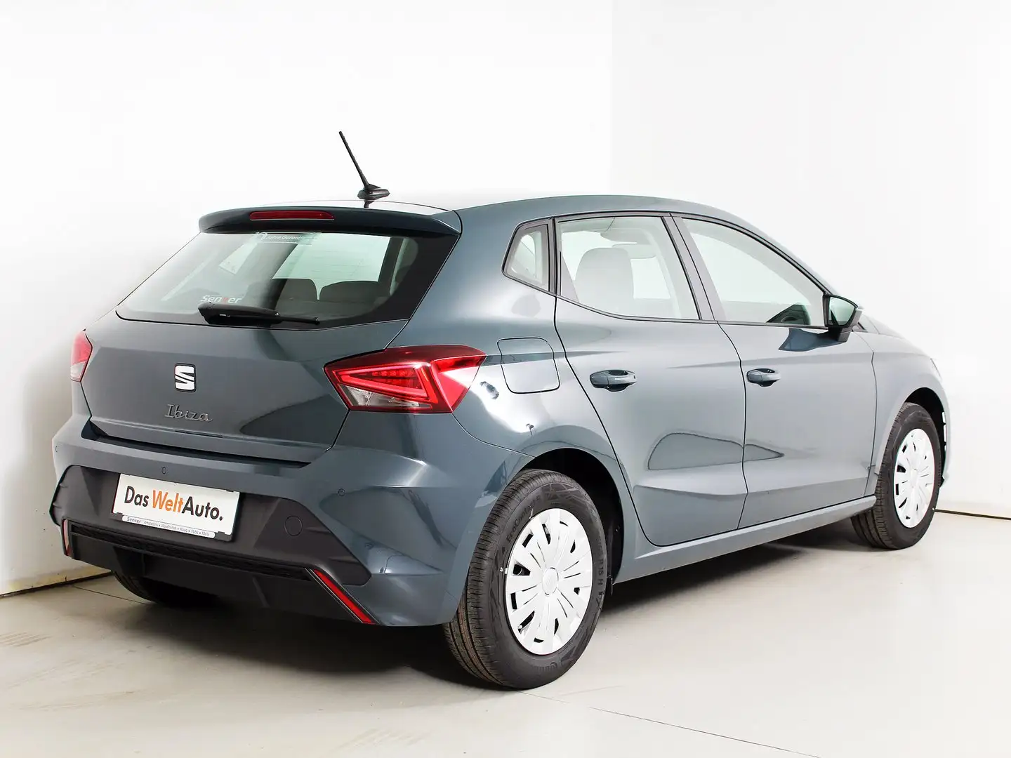 SEAT Ibiza Reference Edition 1.0 80PS Blau - 2