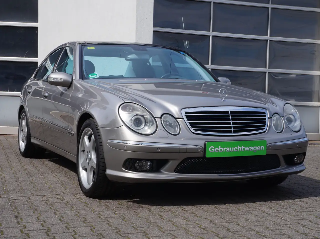 Mercedes-Benz E-Class E 500 2004