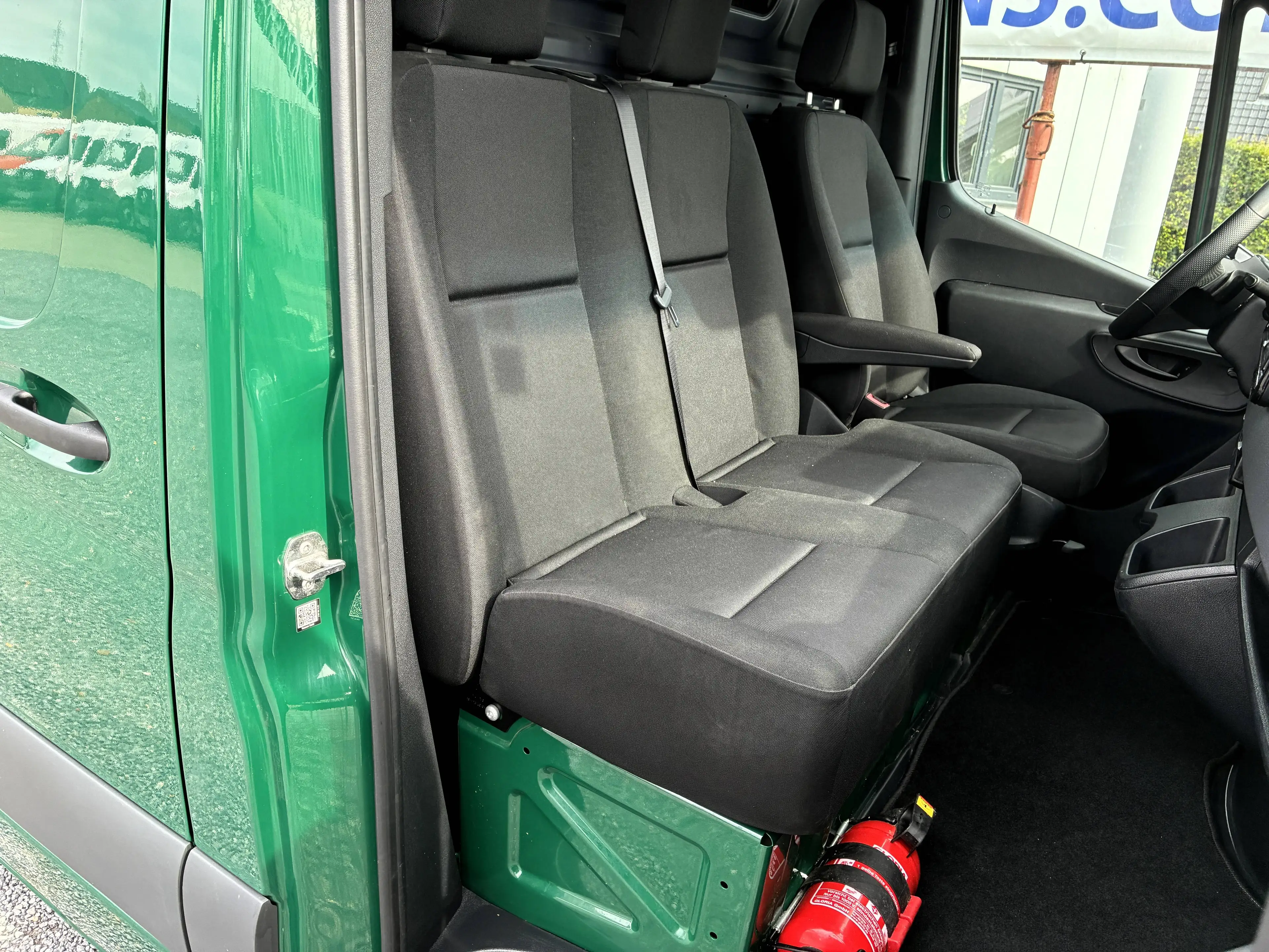Mercedes-Benz Sprinter 319 / 40.900 € + BTW / L2H2 / 190 PK / Apple Car-Play / 270° Deuren — photo 11