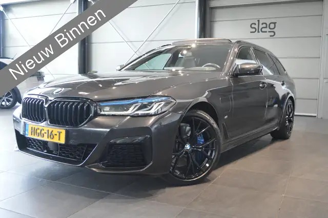 BMW 530 5-serie Touring 530e xDrive M-SPORT laser pano lee