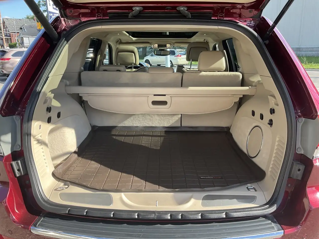 Jeep Grand Cherokee photo Jeep Grand Cherokee