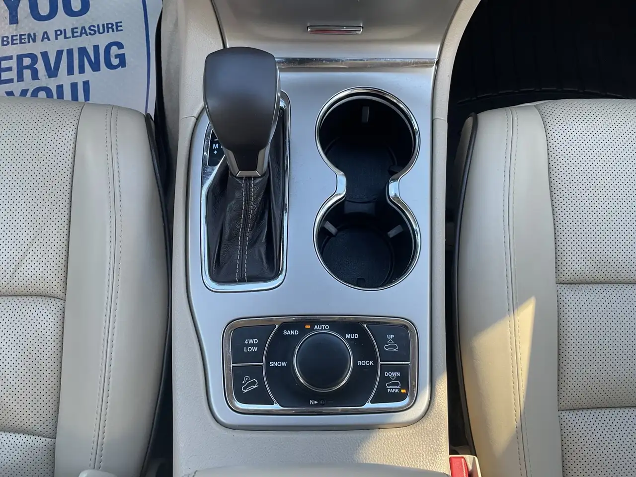 Jeep Grand Cherokee photo Jeep Grand Cherokee