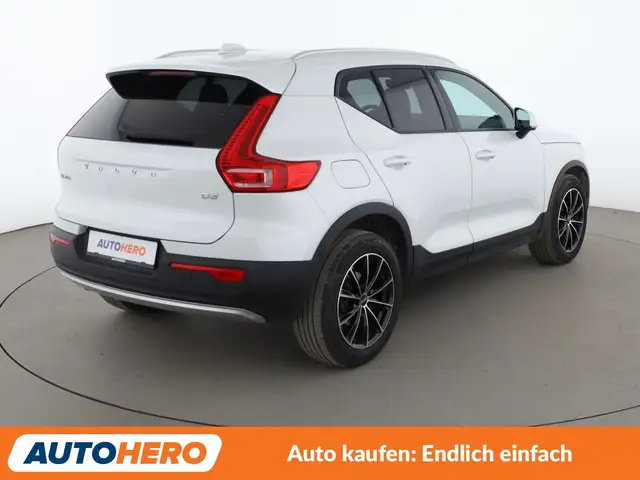 Volvo XC40 view 6