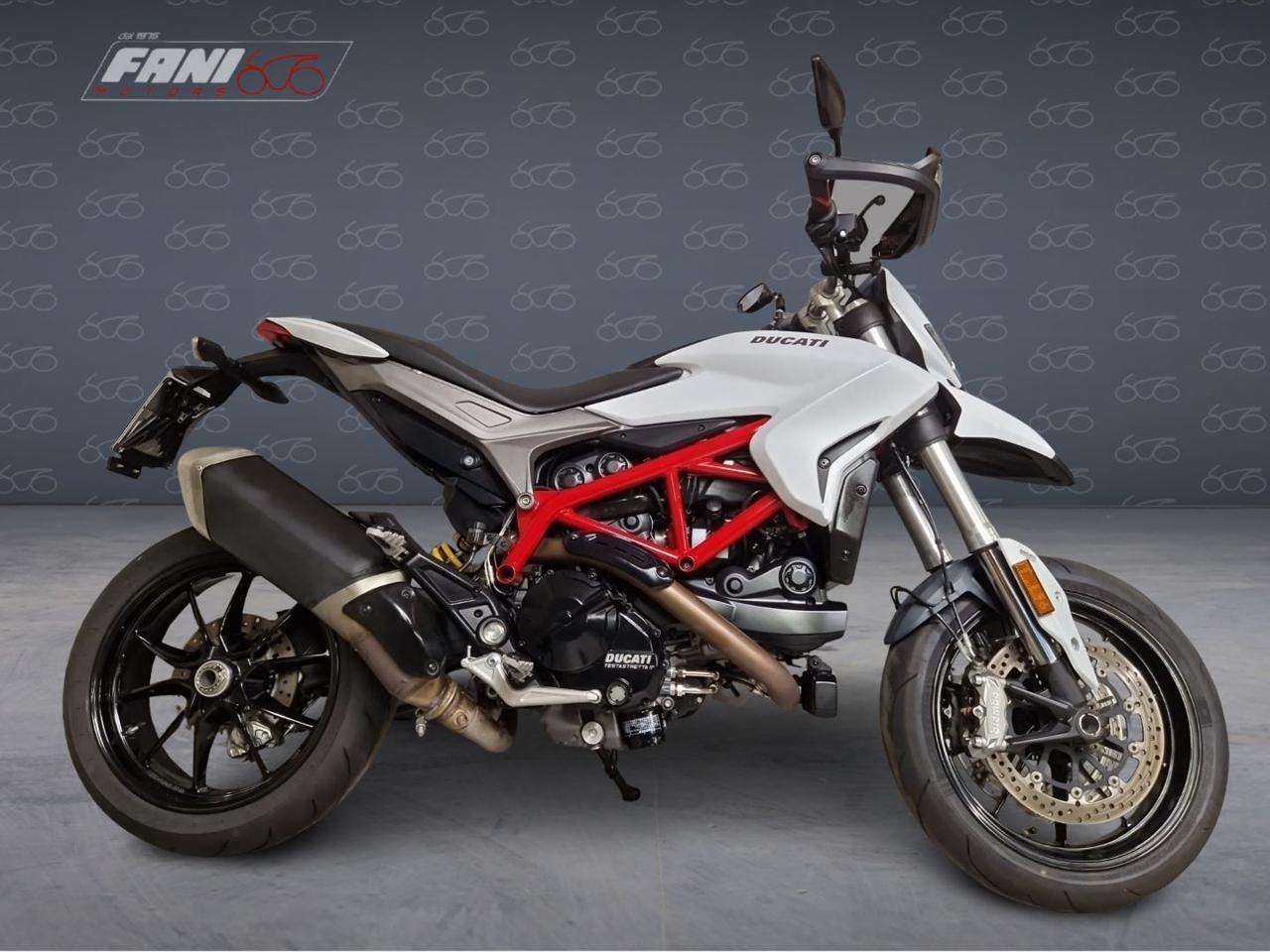Ducati Hypermotard 939 -