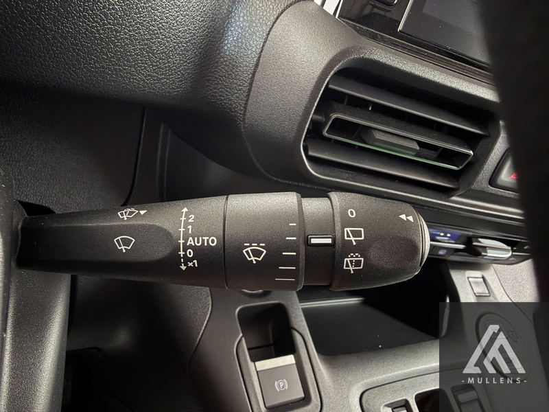 Peugeot Partner e Partner Standard Heavy 50 Kwh slechts 921 kilometers — photo 12