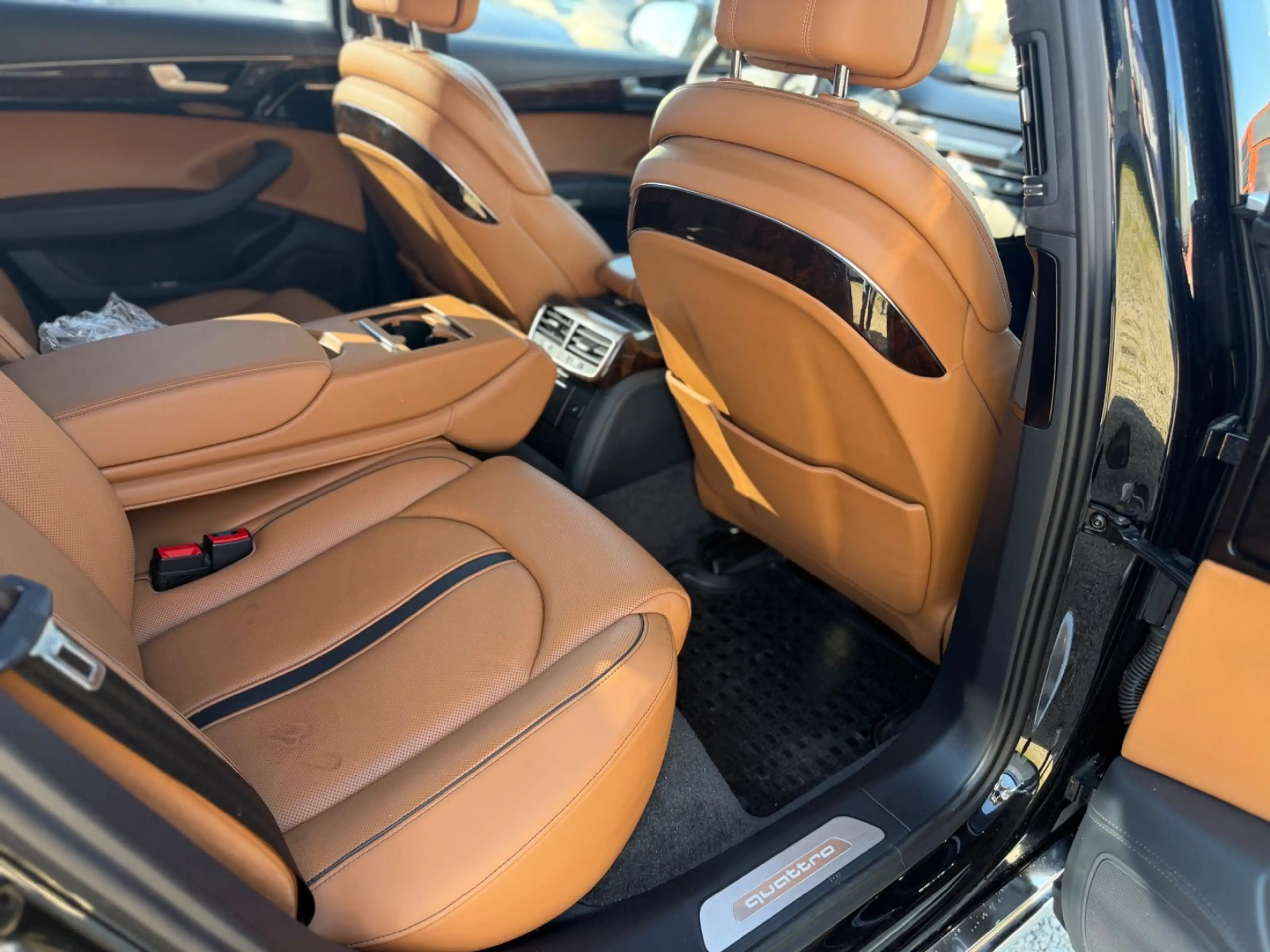Audi A8 4.2 TDI clean diesel quattro — photo 11