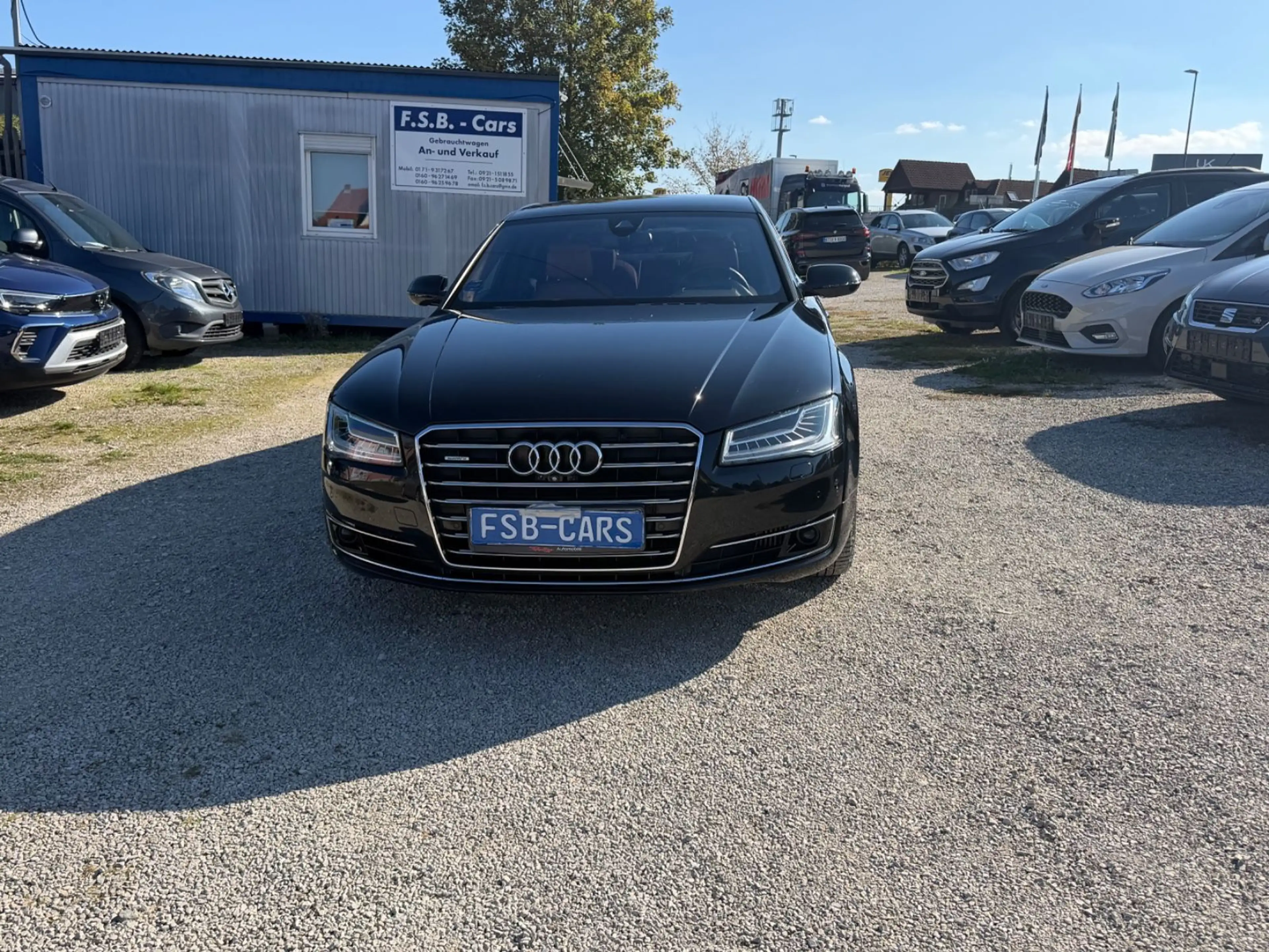 Audi A8 4.2 TDI clean diesel quattro — photo 2