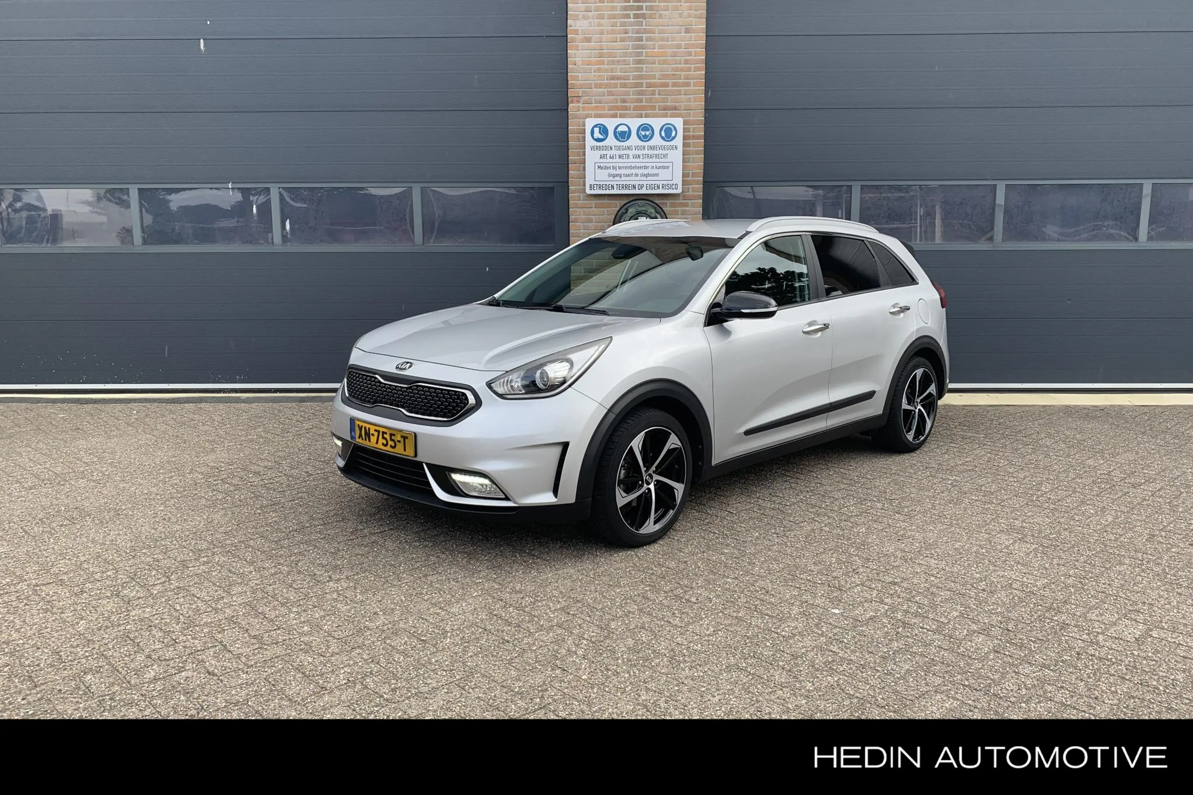 Kia Niro 1.6 GDi 140PK Hybrid DynamicLine Automaat | Trekha