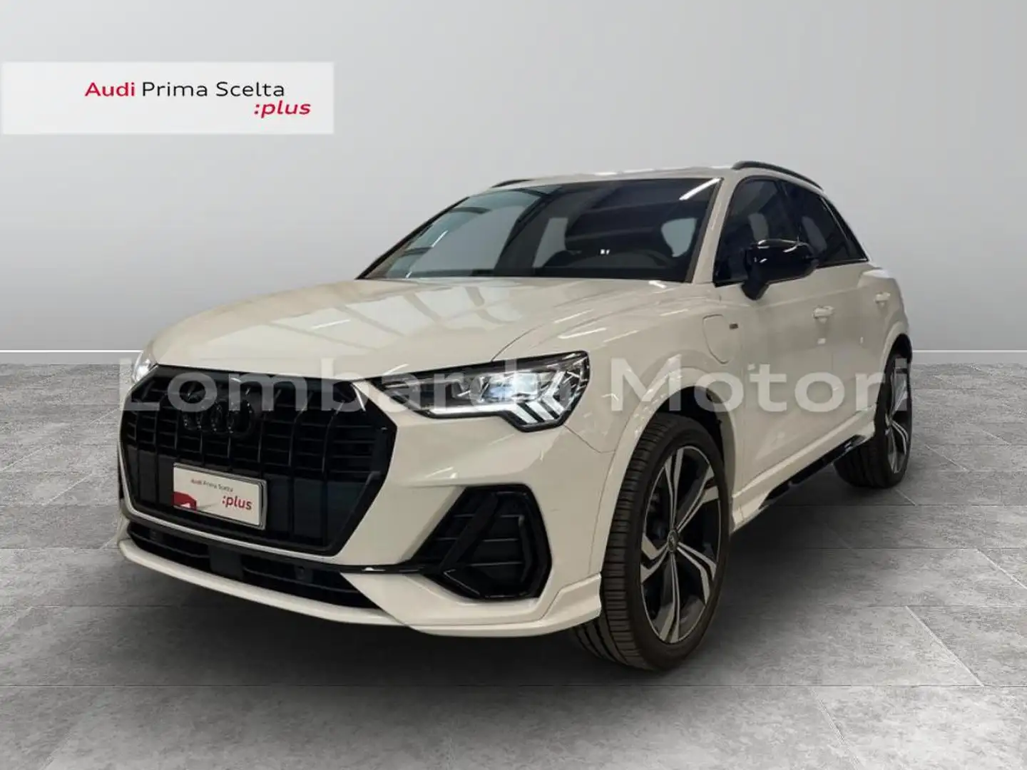 Audi Q3 45 1.4 tfsi e Identity Black s-tronic Bianco - 1