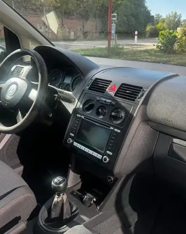 Volkswagen Touran view 7