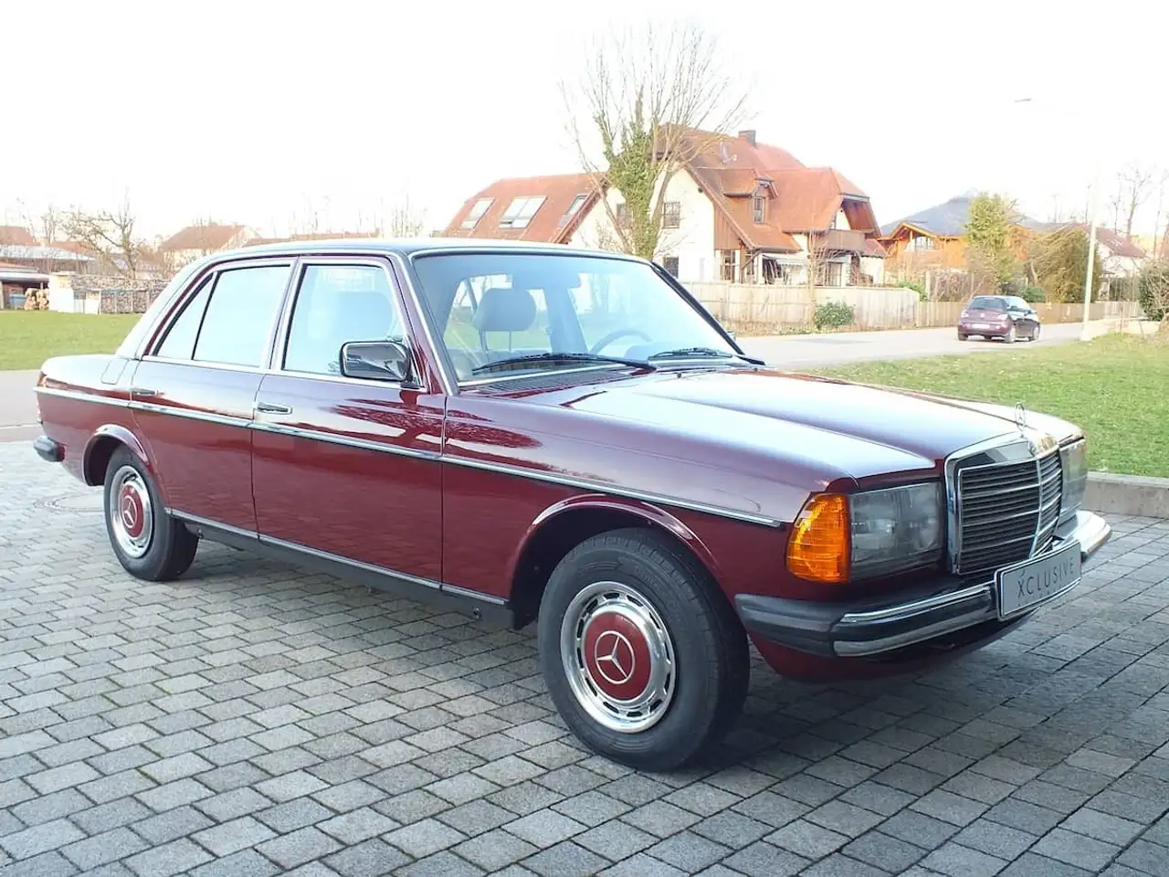 Mercedes-Benz 230 E W123 - DE Auto - lückenlose Historie, foto 3