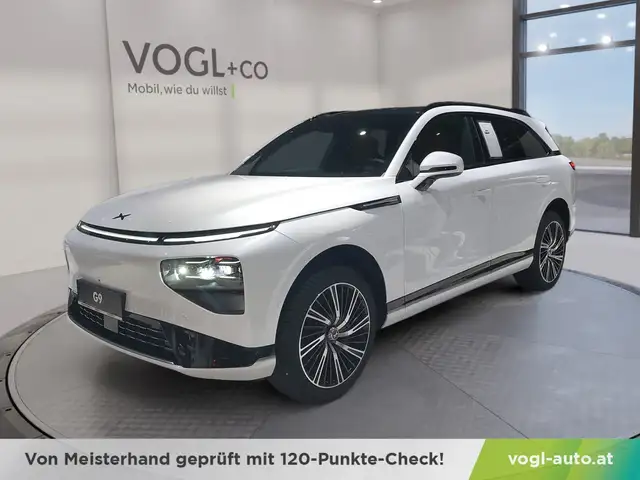 Xpeng G9 AWD Performance Ansicht 1