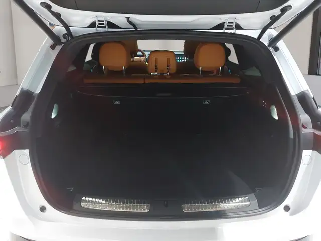 Xpeng G9 AWD Performance Ansicht 11