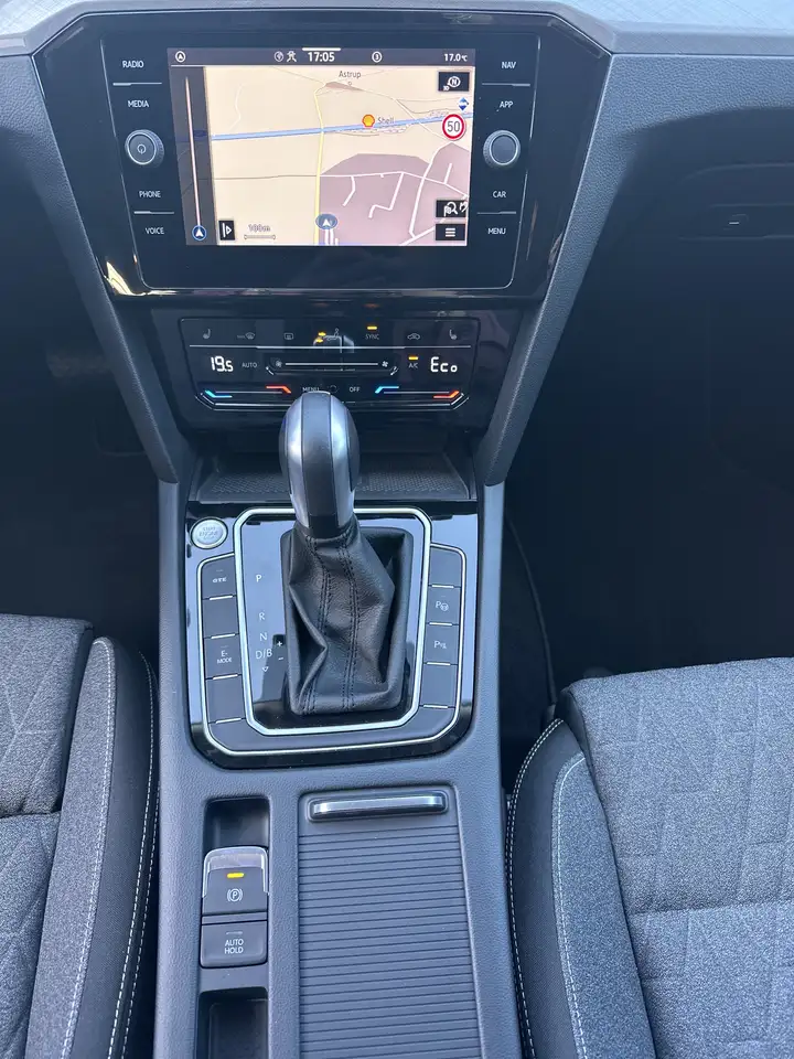Volkswagen Passat Variant GTE NAV+IQ-LIGHT+HUD+KAMERA+17ZO 12