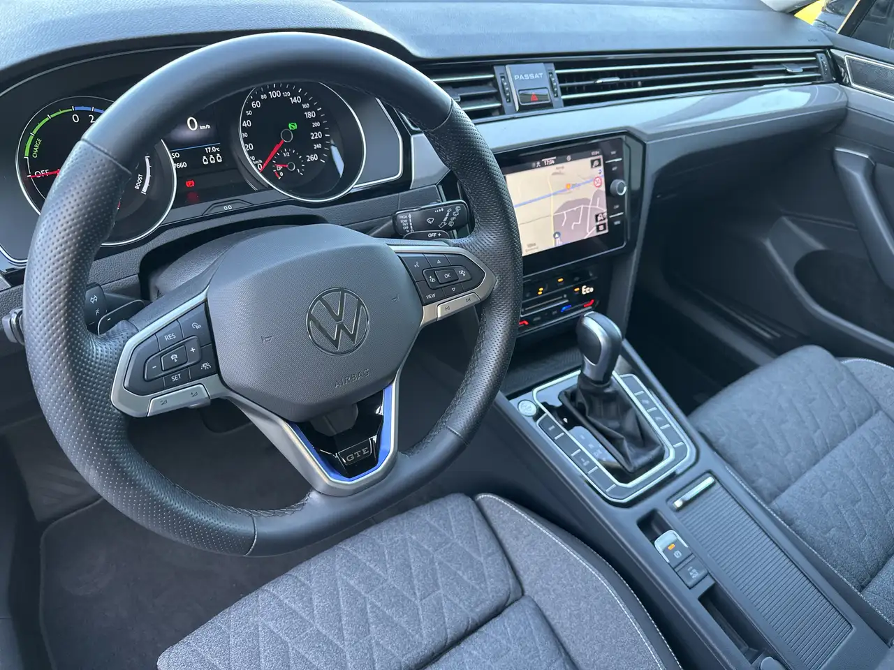 Volkswagen Passat Variant GTE NAV+IQ-LIGHT+HUD+KAMERA+17ZO 8